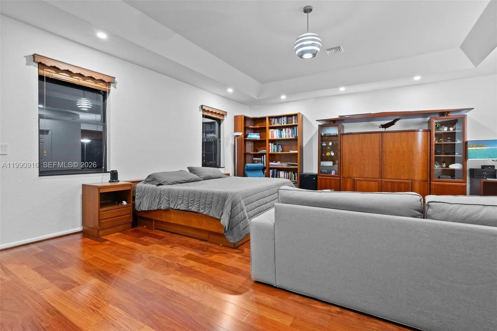 392 Coconut Cir, Weston, Florida 33326, Weston, Florida 33326, 5 Bedrooms Bedrooms, ,3 BathroomsBathrooms,Residential,For Sale,392 Coconut Cir, Weston, Florida 33326,A11990916