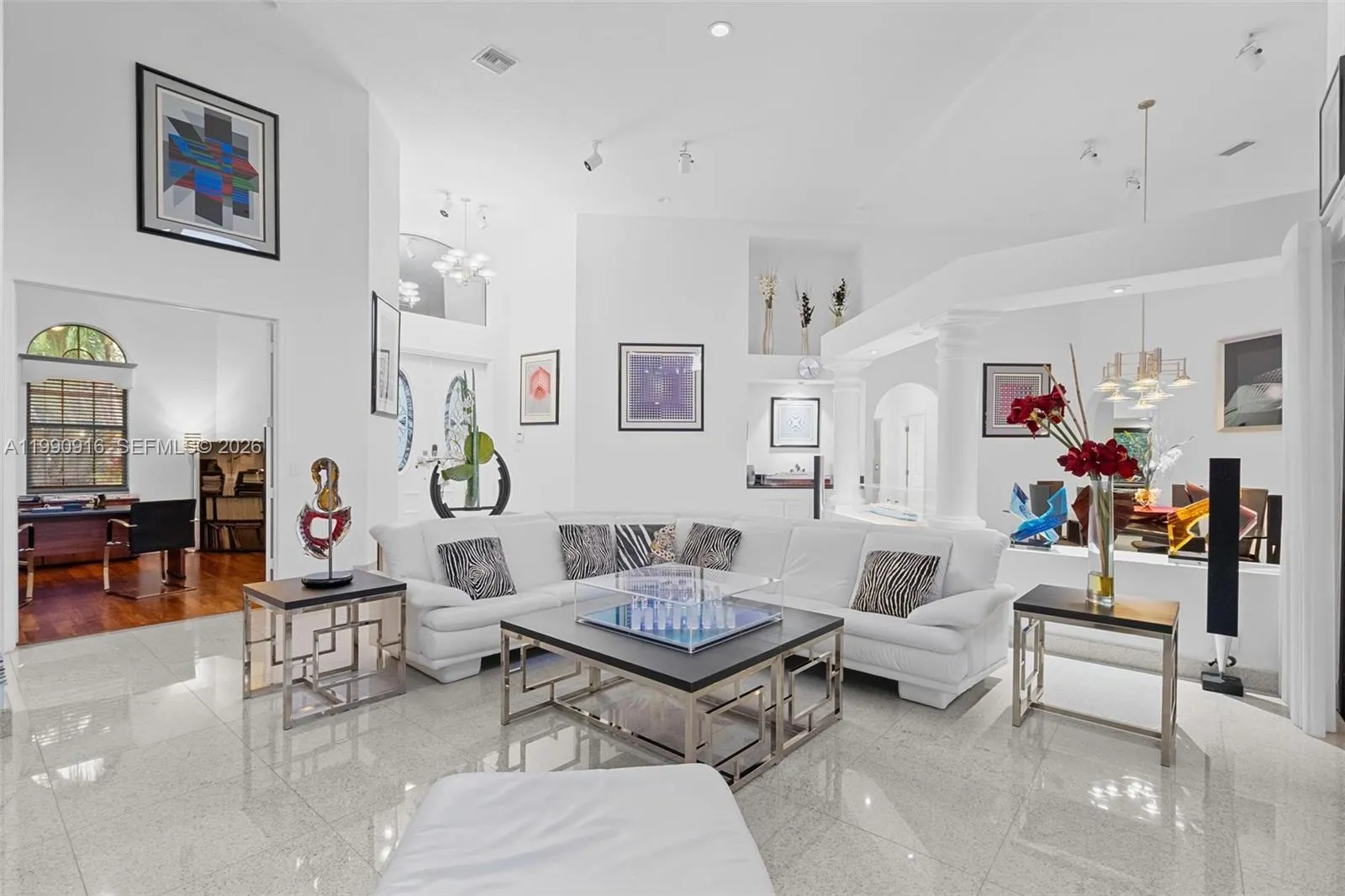 392 Coconut Cir, Weston, Florida 33326, Weston, Florida 33326, 5 Bedrooms Bedrooms, ,3 BathroomsBathrooms,Residential,For Sale,392 Coconut Cir, Weston, Florida 33326,A11990916