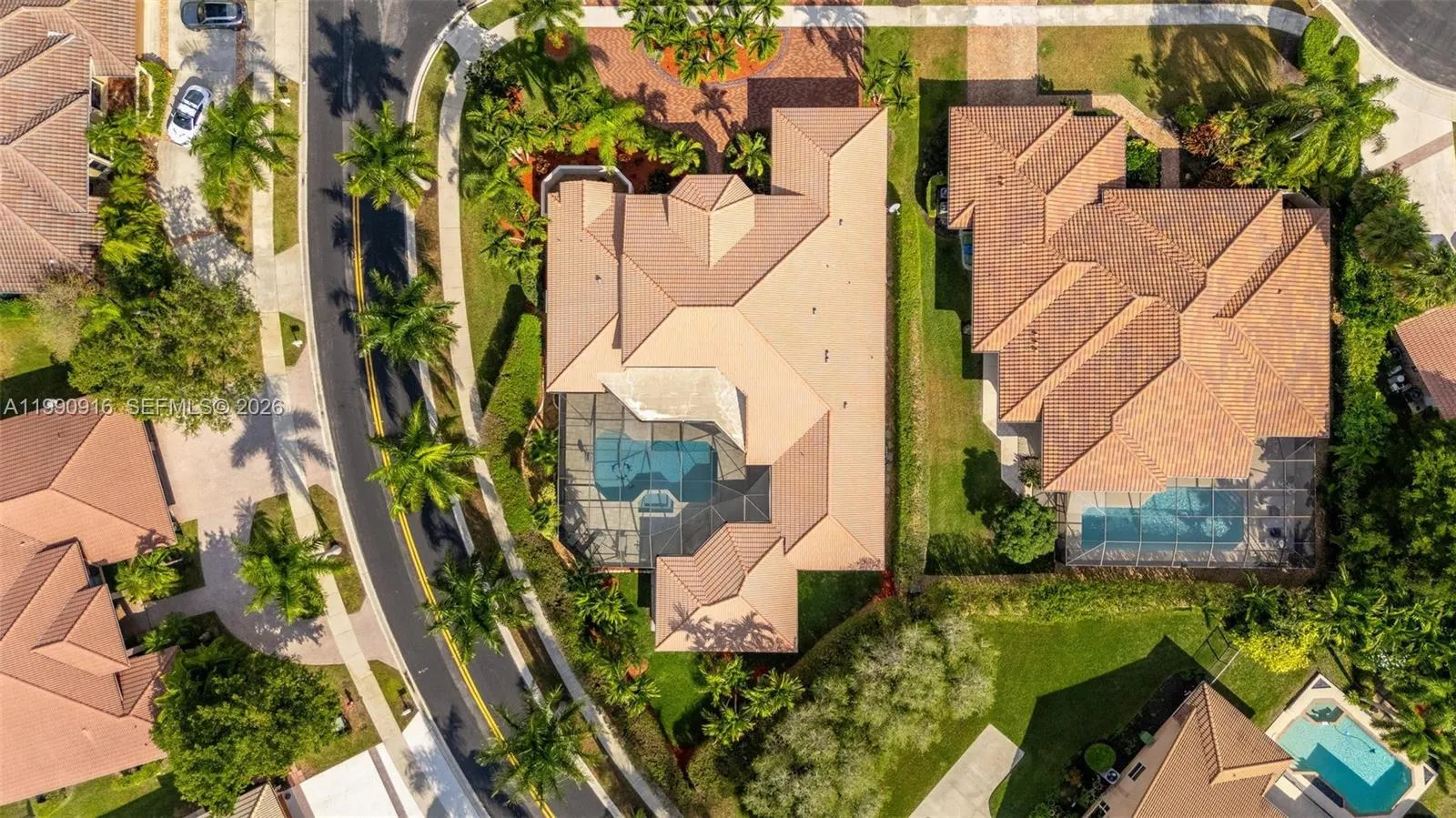 392 Coconut Cir, Weston, Florida 33326, Weston, Florida 33326, 5 Bedrooms Bedrooms, ,3 BathroomsBathrooms,Residential,For Sale,392 Coconut Cir, Weston, Florida 33326,A11990916