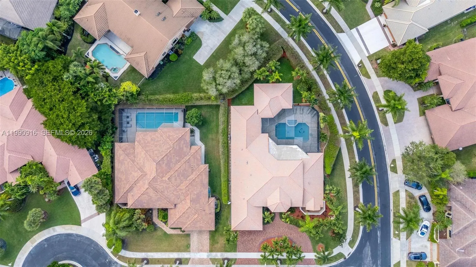 392 Coconut Cir, Weston, Florida 33326, Weston, Florida 33326, 5 Bedrooms Bedrooms, ,3 BathroomsBathrooms,Residential,For Sale,392 Coconut Cir, Weston, Florida 33326,A11990916