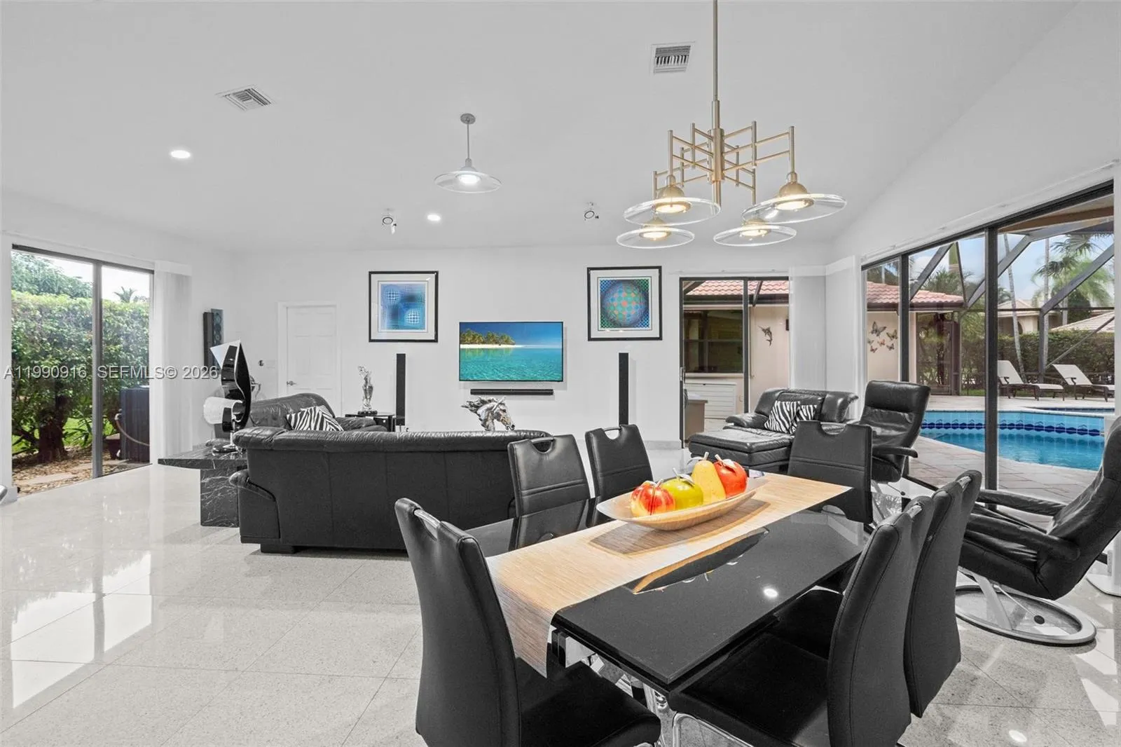 392 Coconut Cir, Weston, Florida 33326, Weston, Florida 33326, 5 Bedrooms Bedrooms, ,3 BathroomsBathrooms,Residential,For Sale,392 Coconut Cir, Weston, Florida 33326,A11990916