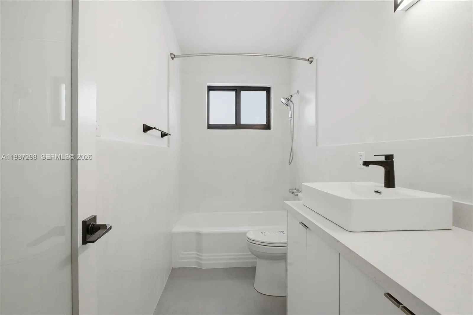 11434 Sw 81st Rd 11434, Pinecrest, Florida 33156, Pinecrest, Florida 33156, 2 Bedrooms Bedrooms, ,2 BathroomsBathrooms,Residential Lease,For Rent,11434 Sw 81st Rd 11434, Pinecrest, Florida 33156,A11987298