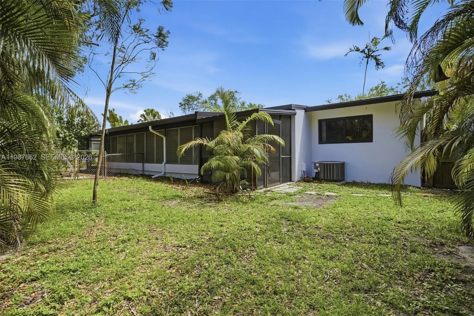 11436 Sw 81st Rd 11436, Pinecrest, Florida 33156, Pinecrest, Florida 33156, 2 Bedrooms Bedrooms, ,1 BathroomBathrooms,Residential Lease,For Rent,11436 Sw 81st Rd 11436, Pinecrest, Florida 33156,A11987862