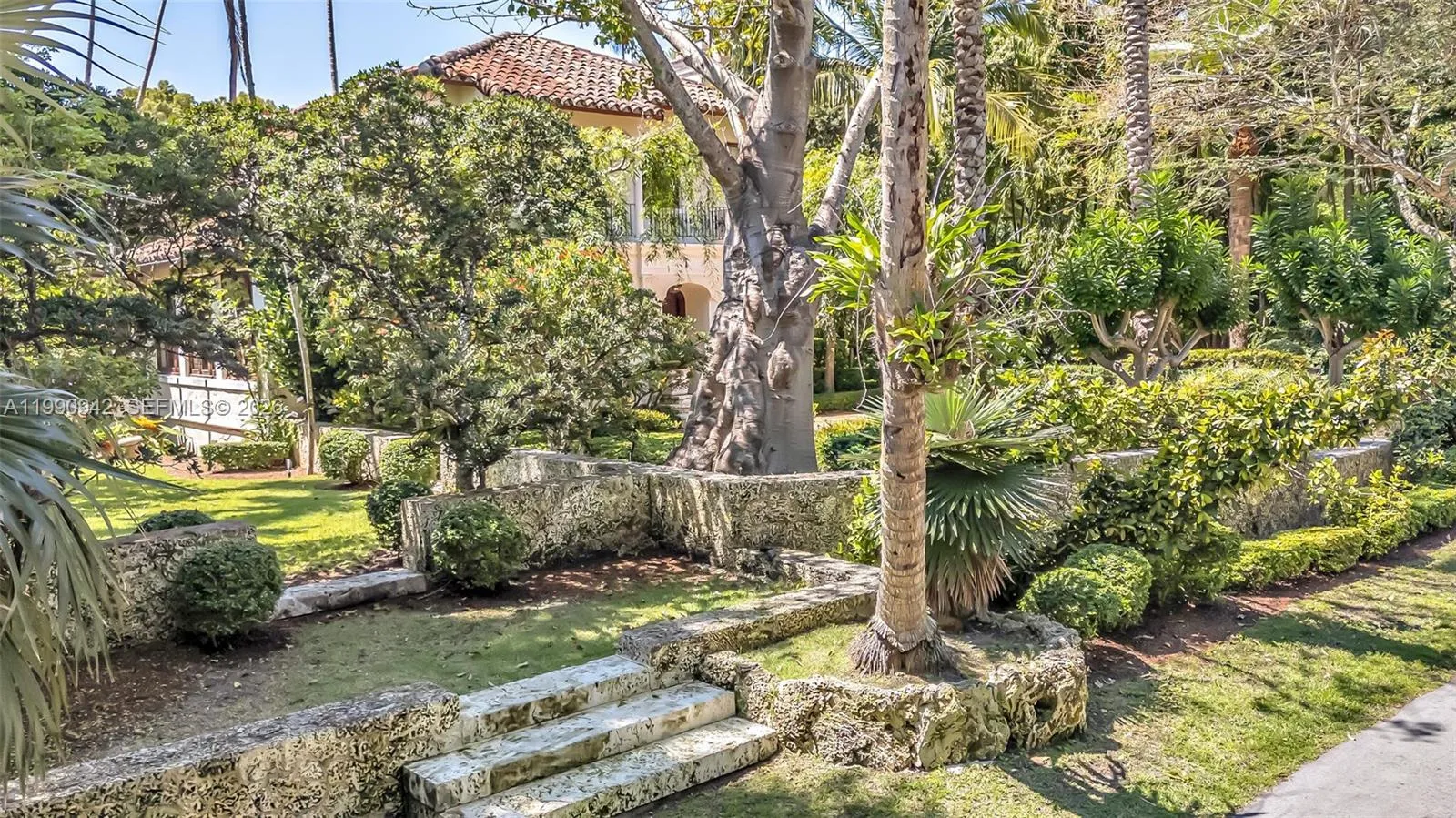 3462 N Moorings Way, Miami, Florida 33133, Miami, Florida 33133, 5 Bedrooms Bedrooms, 4 Rooms Rooms,4 BathroomsBathrooms,Residential,For Sale,3462 N Moorings Way, Miami, Florida 33133,A11990942