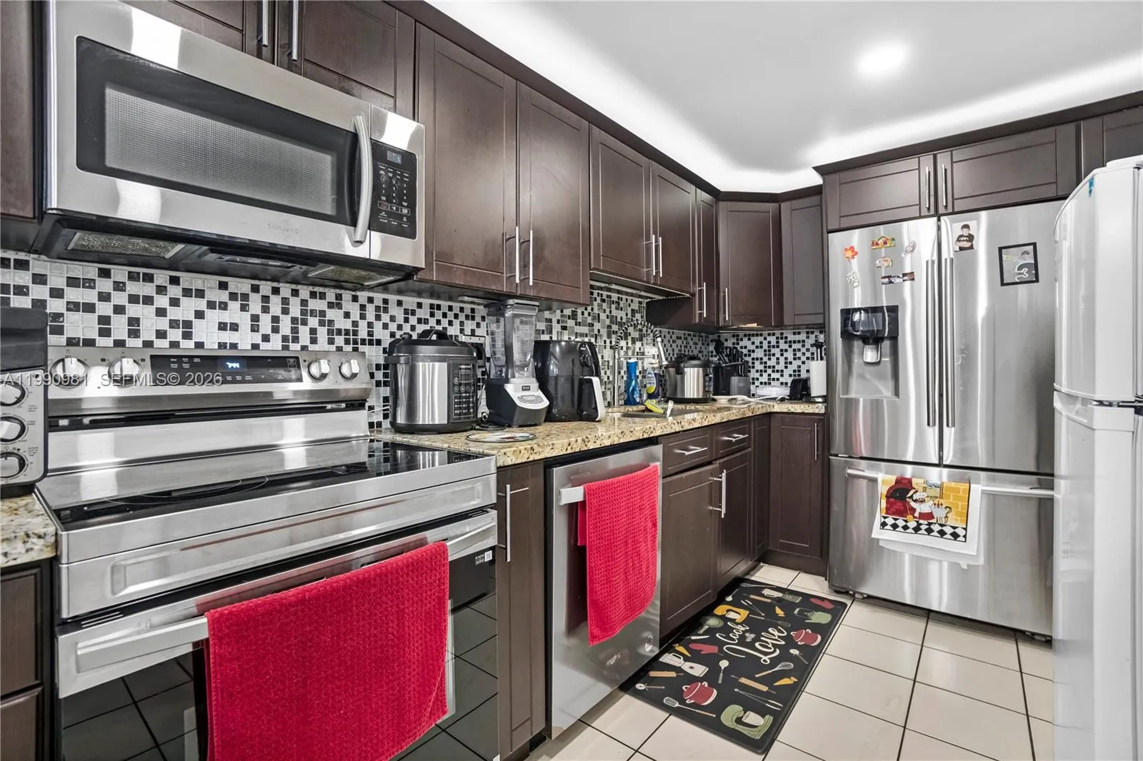 9403 Sw 76th St Y17, Miami, Florida 33173, Miami, Florida 33173, 2 Bedrooms Bedrooms, ,2 BathroomsBathrooms,Residential,For Sale,9403 Sw 76th St Y17, Miami, Florida 33173,A11990981