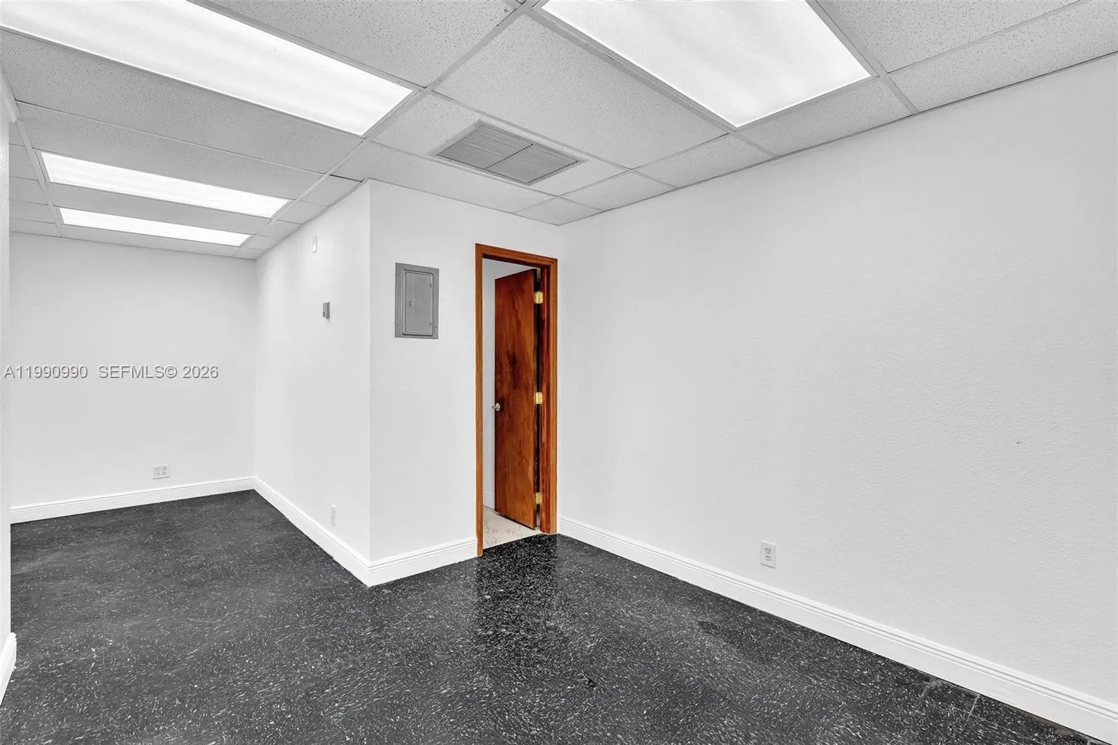 201 N University Dr 17b, Plantation, Florida 33324, Plantation, Florida 33324, ,Commercial Lease,For Rent,201 N University Dr 17b, Plantation, Florida 33324,A11990990
