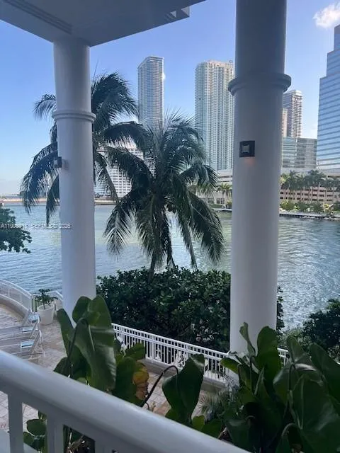 801 Brickell Key Blvd 3008, Miami, Florida 33131, Miami, Florida 33131, 2 Bedrooms Bedrooms, ,2 BathroomsBathrooms,Residential Lease,For Rent,801 Brickell Key Blvd 3008, Miami, Florida 33131,A11990918