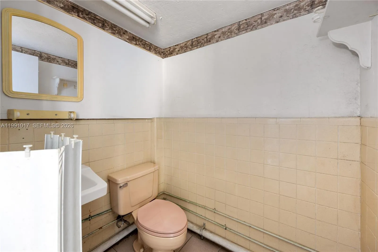 2041 Tyler, Hollywood, Florida 33020, Hollywood, Florida 33020, ,Commercial Lease,For Rent,2041 Tyler, Hollywood, Florida 33020,A11991017