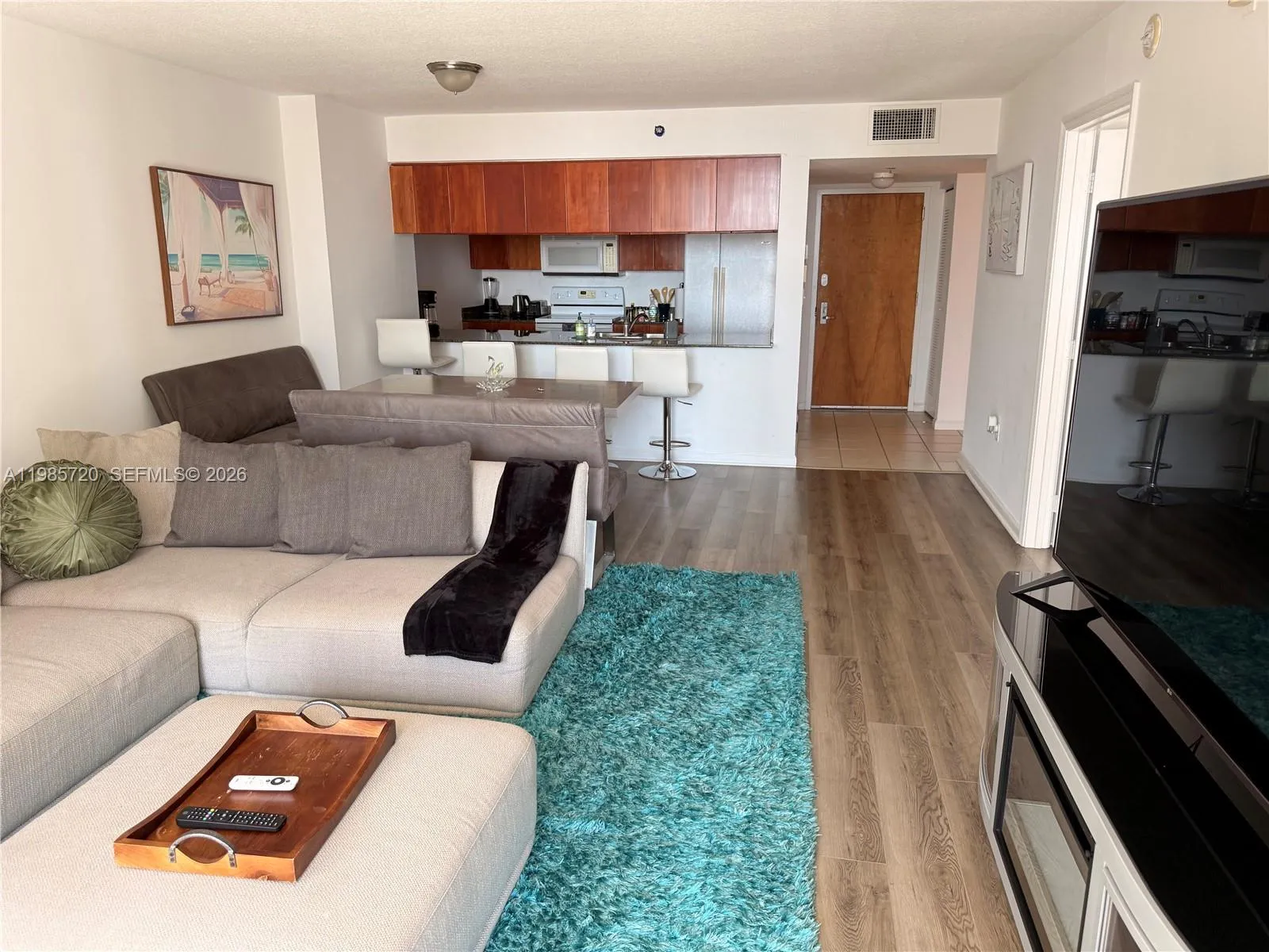 1200 Brickell Bay Dr 3621, Miami, Florida 33131, Miami, Florida 33131, 1 Bedroom Bedrooms, ,1 BathroomBathrooms,Residential Lease,For Rent,1200 Brickell Bay Dr 3621, Miami, Florida 33131,A11985720