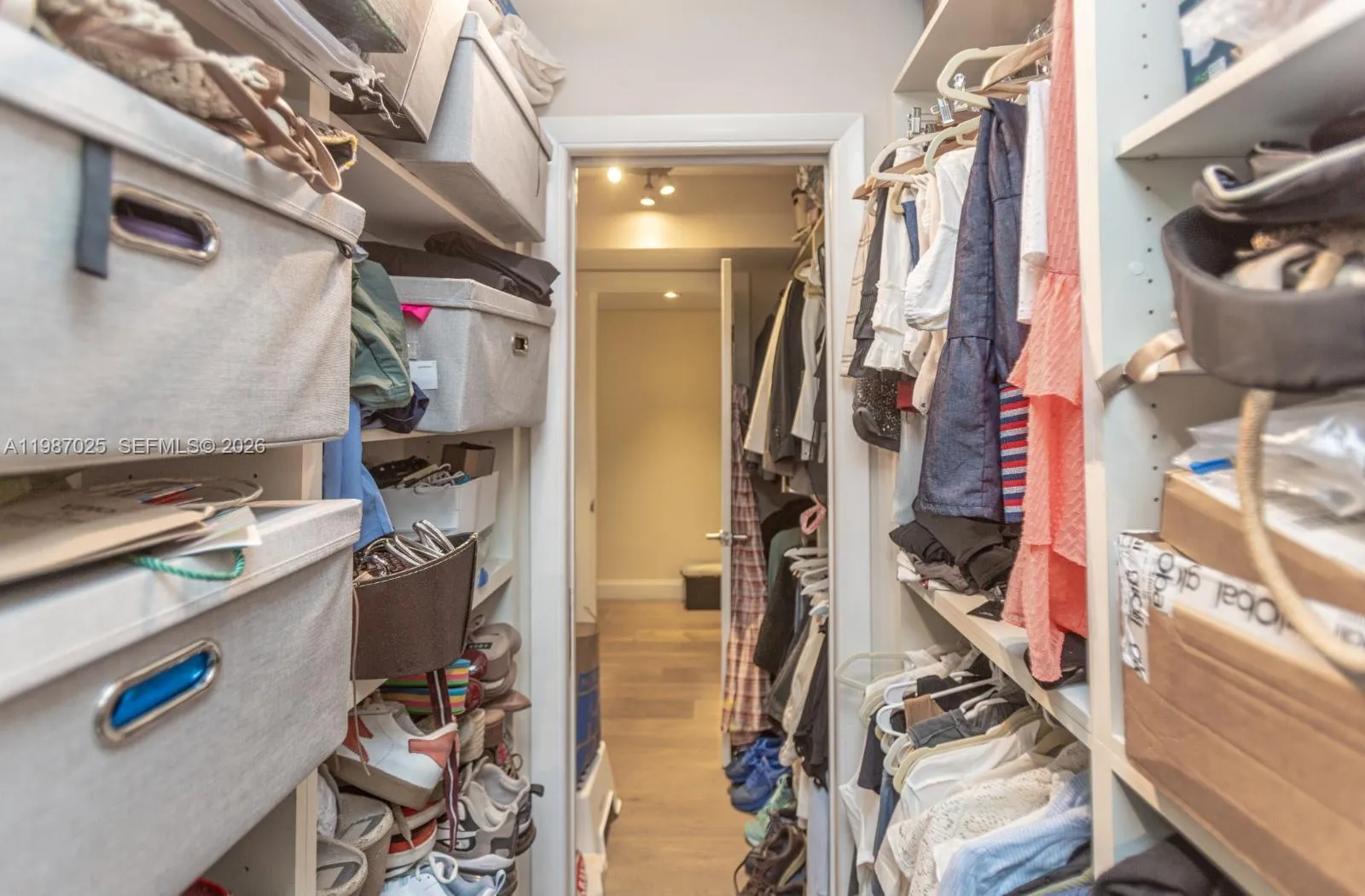 155 Ocean Lane Dr 201, Key Biscayne, Florida 33149, Key Biscayne, Florida 33149, 3 Bedrooms Bedrooms, ,2 BathroomsBathrooms,Residential,For Sale,155 Ocean Lane Dr 201, Key Biscayne, Florida 33149,A11987025