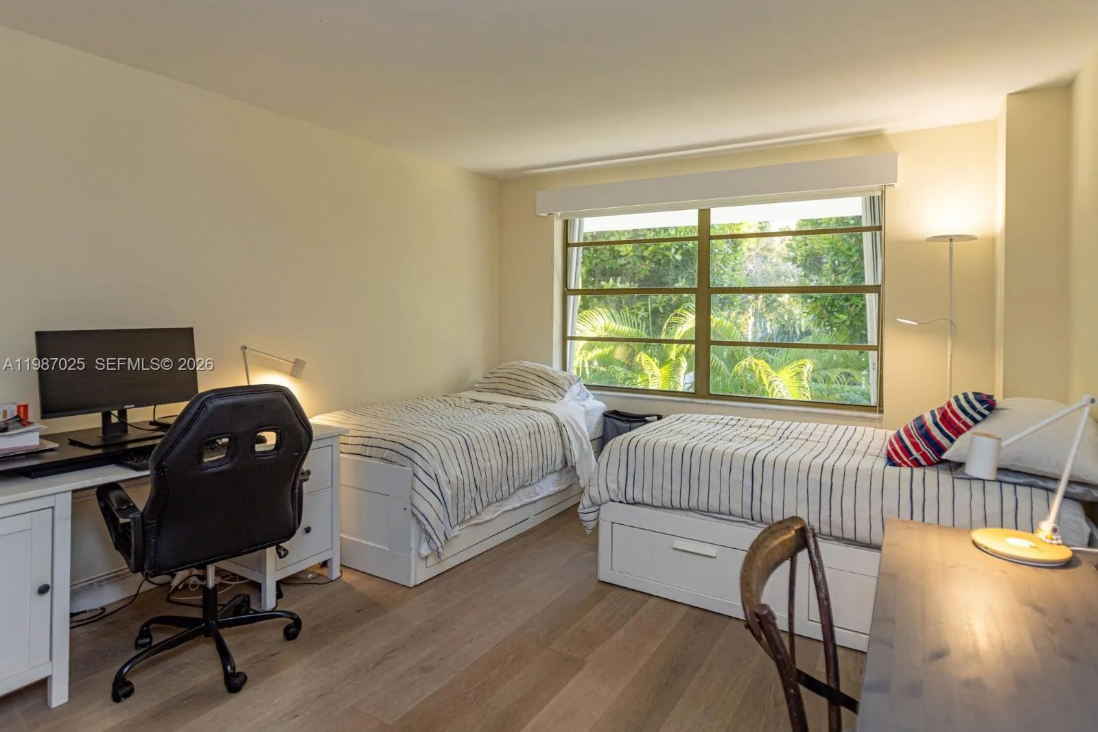155 Ocean Lane Dr 201, Key Biscayne, Florida 33149, Key Biscayne, Florida 33149, 3 Bedrooms Bedrooms, ,2 BathroomsBathrooms,Residential,For Sale,155 Ocean Lane Dr 201, Key Biscayne, Florida 33149,A11987025
