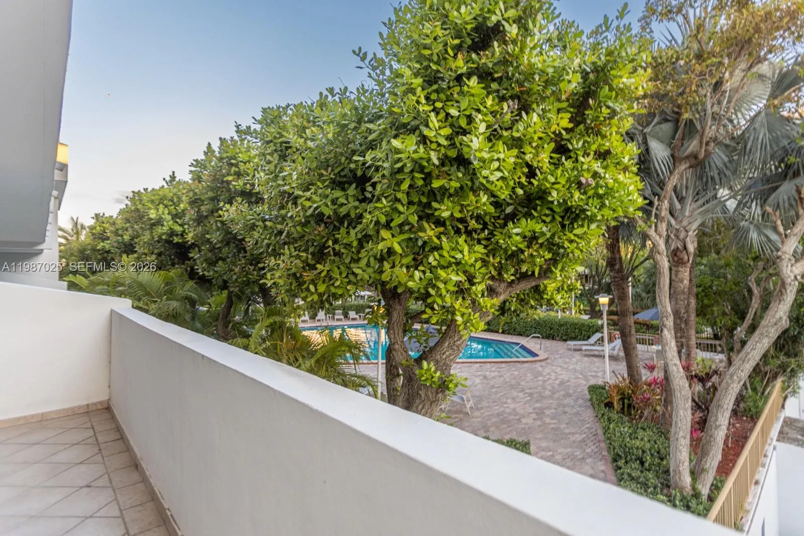 155 Ocean Lane Dr 201, Key Biscayne, Florida 33149, Key Biscayne, Florida 33149, 3 Bedrooms Bedrooms, ,2 BathroomsBathrooms,Residential,For Sale,155 Ocean Lane Dr 201, Key Biscayne, Florida 33149,A11987025
