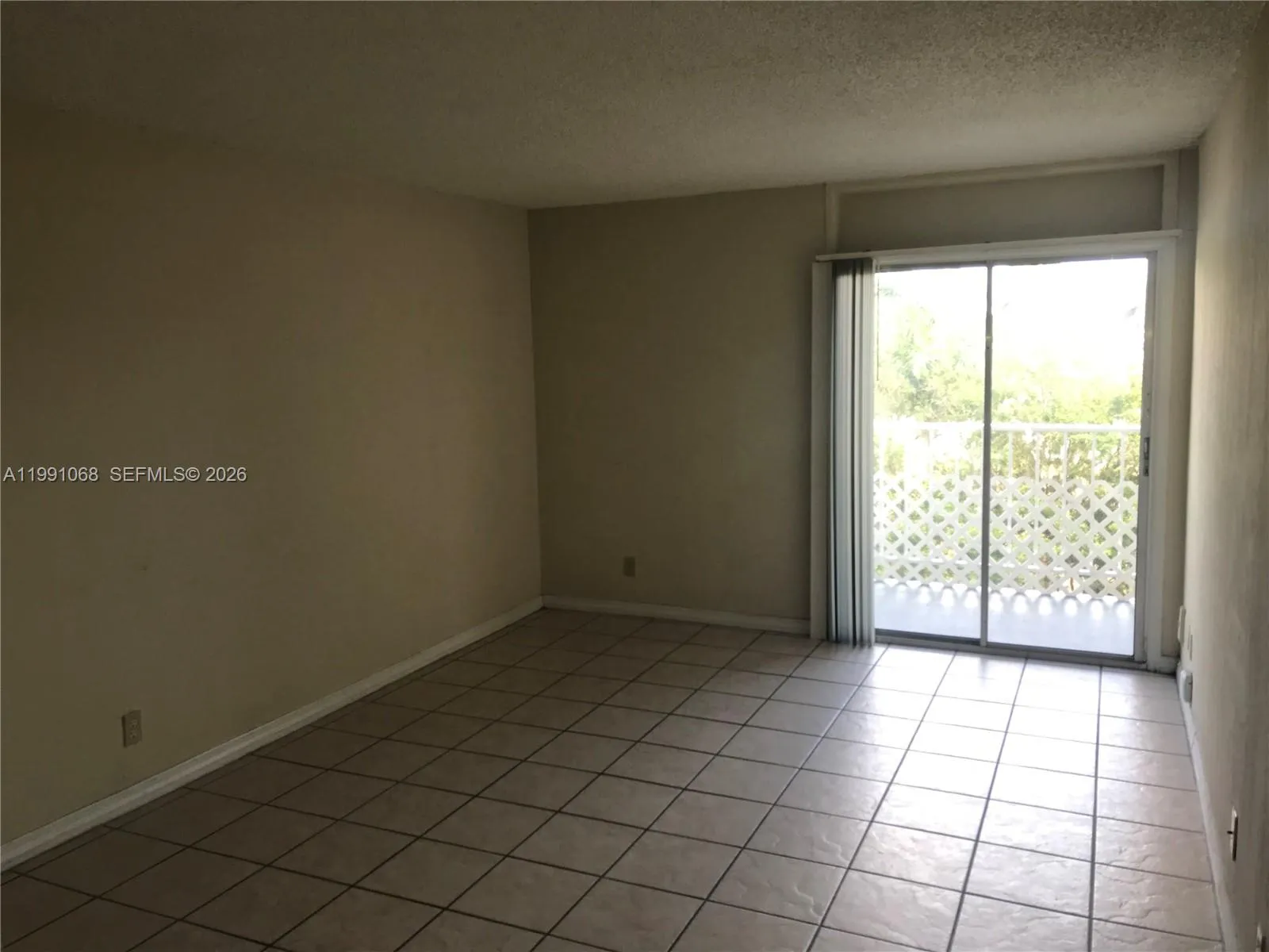 4550 Nw 9th St 414e, Miami, Florida 33126, Miami, Florida 33126, 1 Bedroom Bedrooms, ,1 BathroomBathrooms,Residential Lease,For Rent,4550 Nw 9th St 414e, Miami, Florida 33126,A11991068