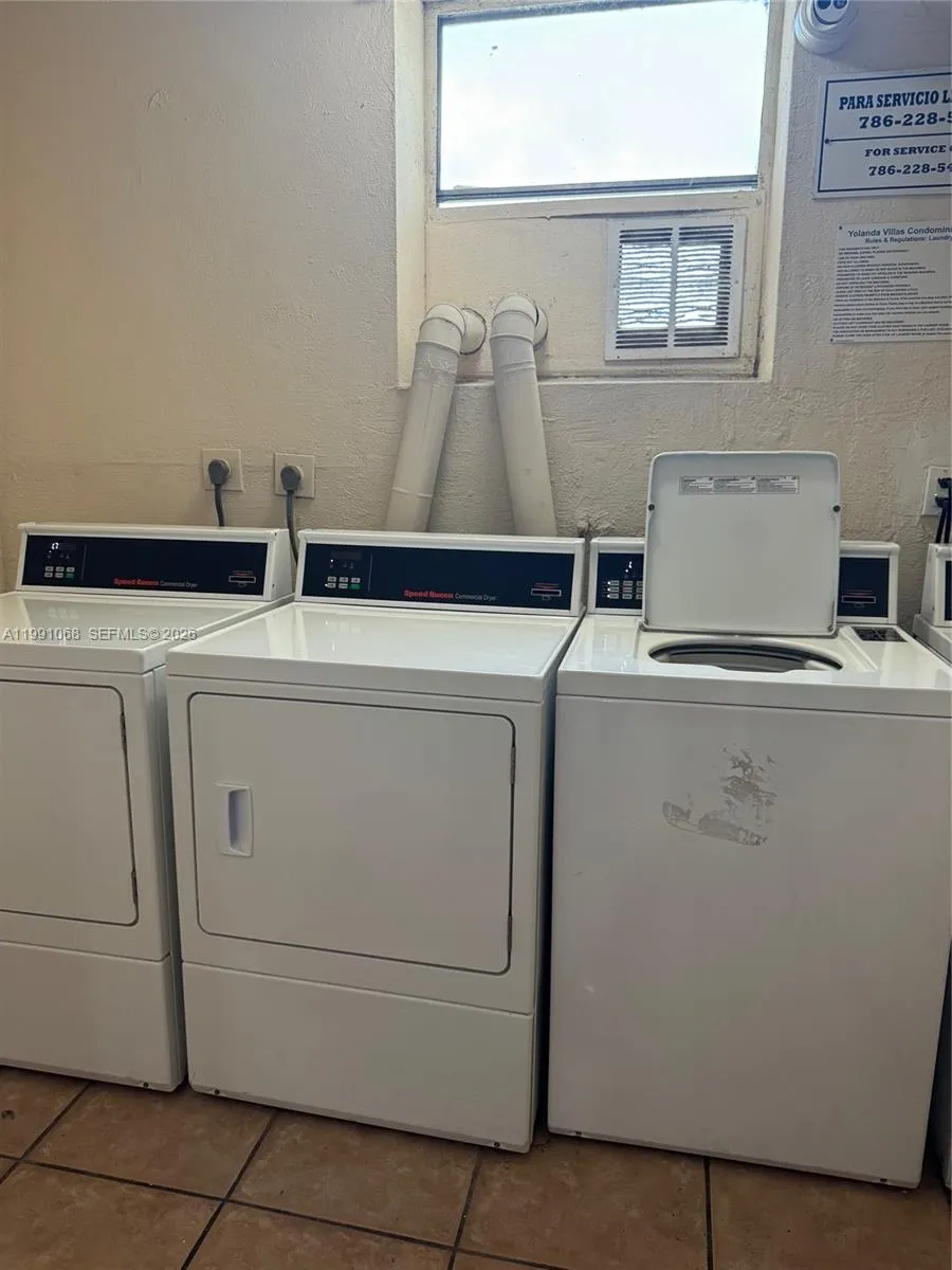 4550 Nw 9th St 414e, Miami, Florida 33126, Miami, Florida 33126, 1 Bedroom Bedrooms, ,1 BathroomBathrooms,Residential Lease,For Rent,4550 Nw 9th St 414e, Miami, Florida 33126,A11991068