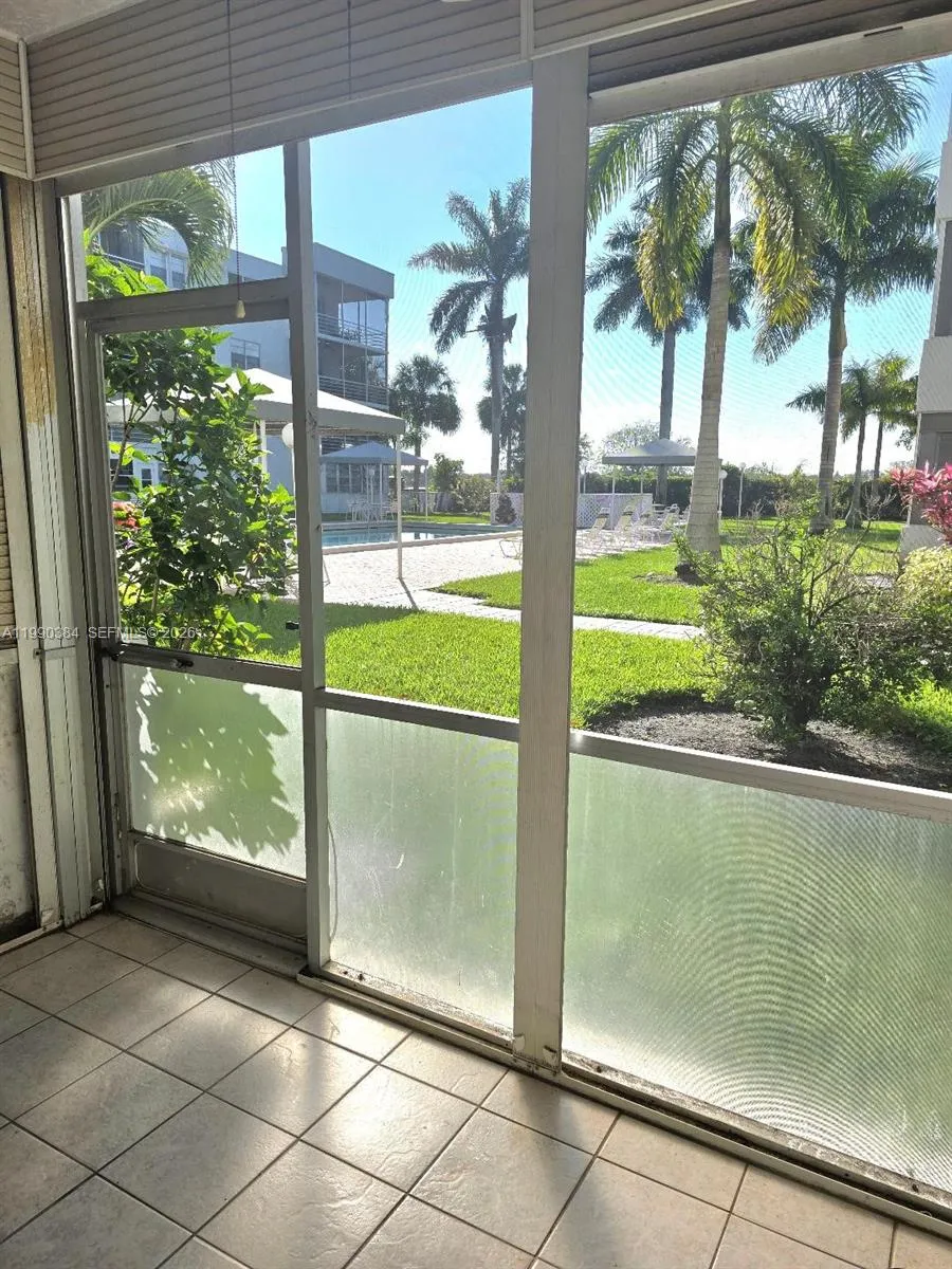 2998 E Sunrise Lakes Dr 111, Sunrise, Florida 3332, Sunrise, Florida 33322, 1 Bedroom Bedrooms, ,1 BathroomBathrooms,Residential,For Sale,2998 E Sunrise Lakes Dr 111, Sunrise, Florida 3332,A11990384