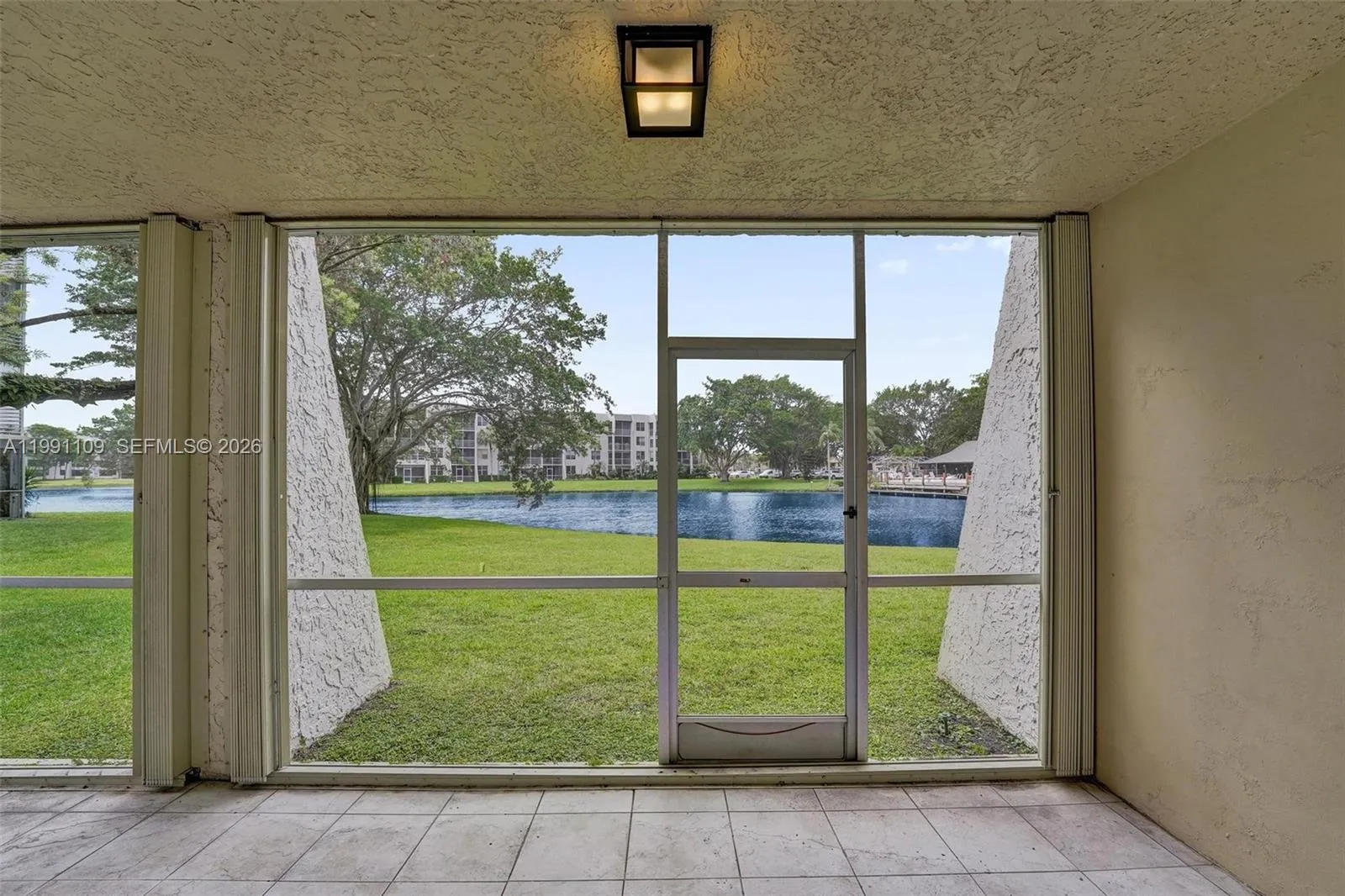 9330 Lagoon Pl 109, Davie, Florida 33324, Davie, Florida 33324, 3 Bedrooms Bedrooms, ,2 BathroomsBathrooms,Residential,For Sale,9330 Lagoon Pl 109, Davie, Florida 33324,A11991109