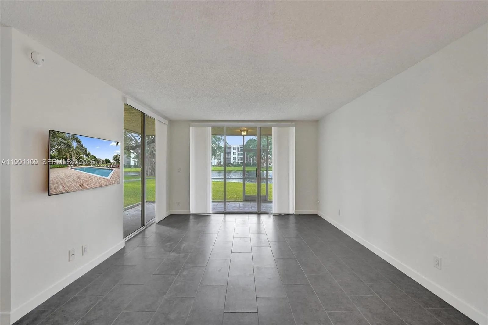 9330 Lagoon Pl 109, Davie, Florida 33324, Davie, Florida 33324, 3 Bedrooms Bedrooms, ,2 BathroomsBathrooms,Residential,For Sale,9330 Lagoon Pl 109, Davie, Florida 33324,A11991109