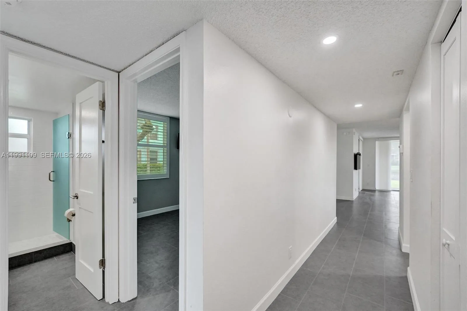 9330 Lagoon Pl 109, Davie, Florida 33324, Davie, Florida 33324, 3 Bedrooms Bedrooms, ,2 BathroomsBathrooms,Residential,For Sale,9330 Lagoon Pl 109, Davie, Florida 33324,A11991109