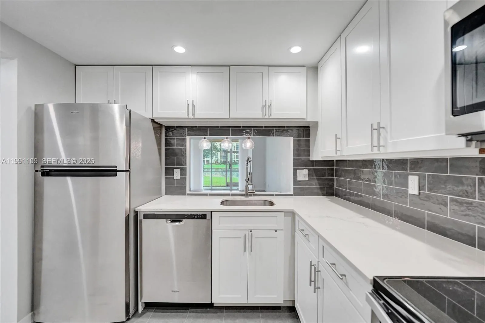 9330 Lagoon Pl 109, Davie, Florida 33324, Davie, Florida 33324, 3 Bedrooms Bedrooms, ,2 BathroomsBathrooms,Residential,For Sale,9330 Lagoon Pl 109, Davie, Florida 33324,A11991109