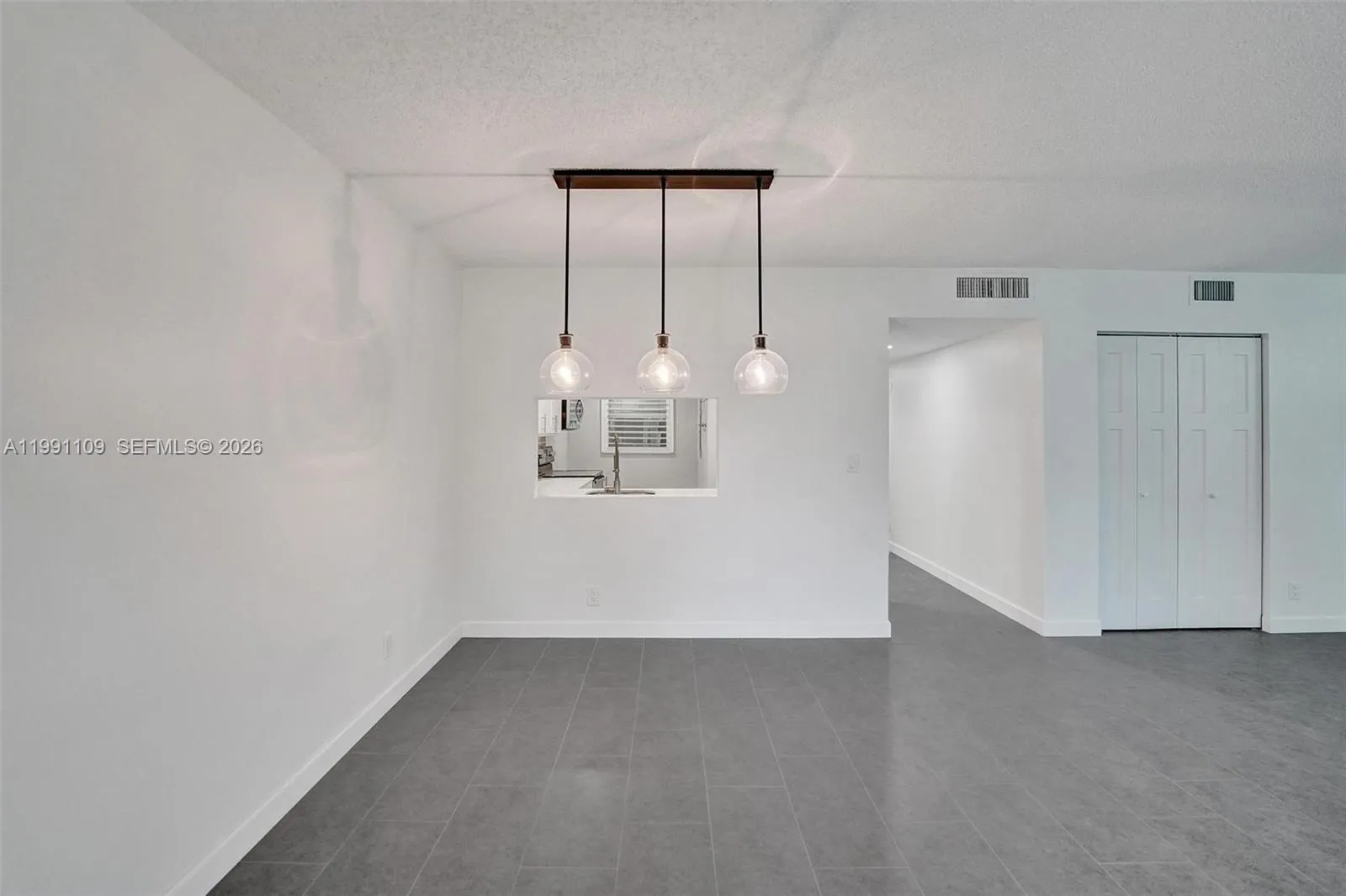 9330 Lagoon Pl 109, Davie, Florida 33324, Davie, Florida 33324, 3 Bedrooms Bedrooms, ,2 BathroomsBathrooms,Residential,For Sale,9330 Lagoon Pl 109, Davie, Florida 33324,A11991109