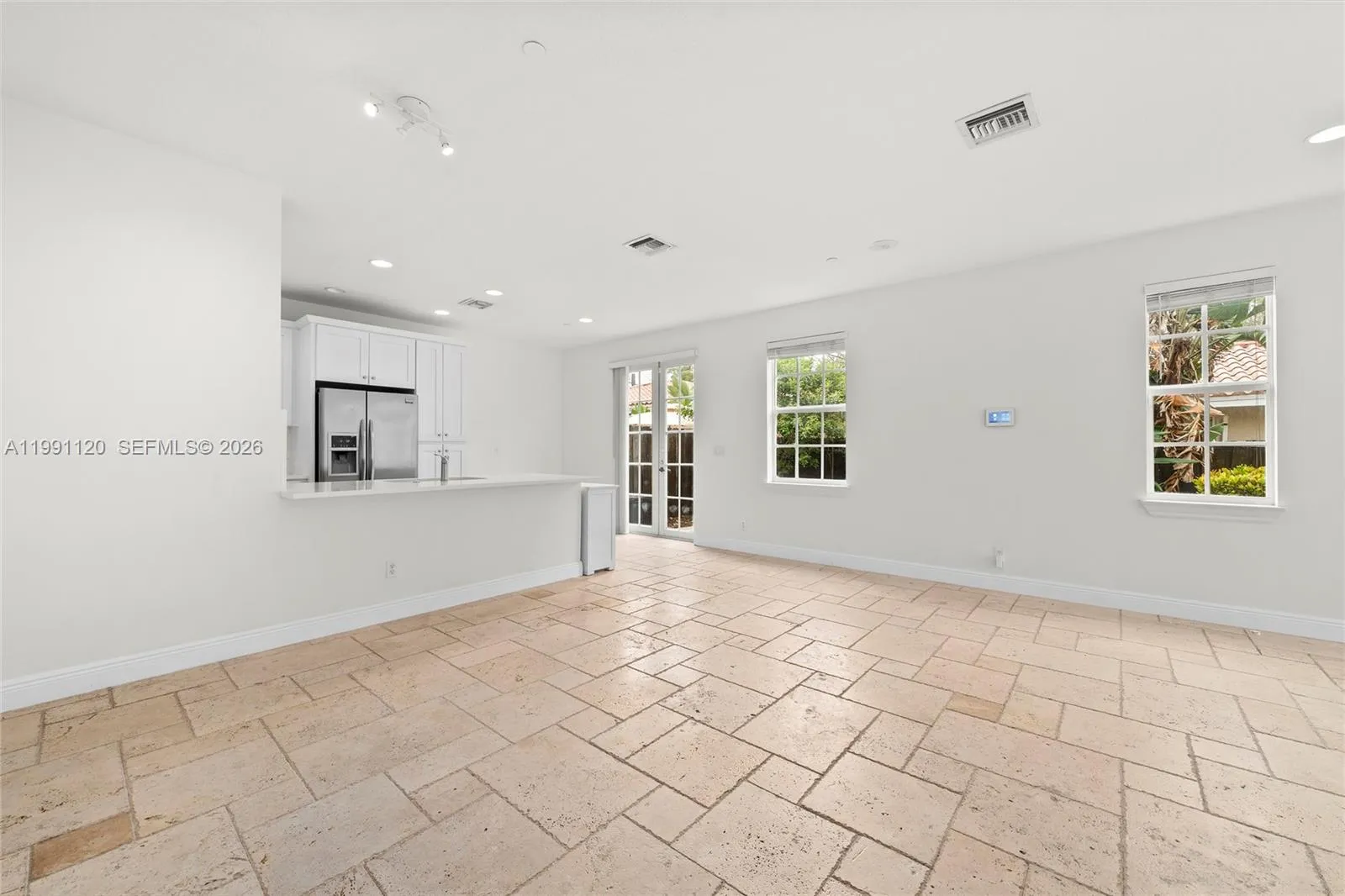 1117 Ne 18th Ave 2, Fort Lauderdale, Florida 33304, Fort Lauderdale, Florida 33304, 3 Bedrooms Bedrooms, ,3 BathroomsBathrooms,Residential,For Sale,1117 Ne 18th Ave 2, Fort Lauderdale, Florida 33304,A11991120