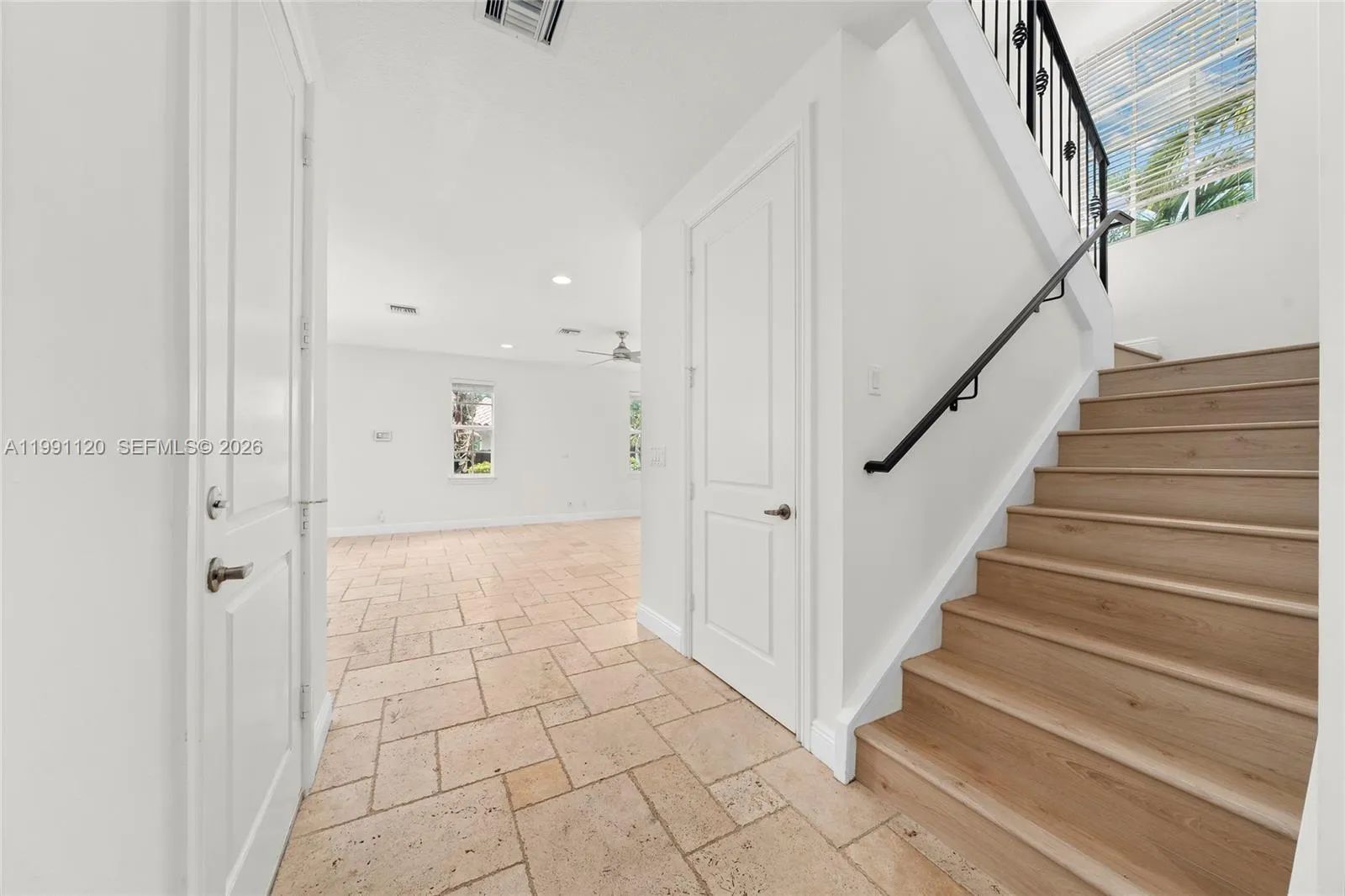 1117 Ne 18th Ave 2, Fort Lauderdale, Florida 33304, Fort Lauderdale, Florida 33304, 3 Bedrooms Bedrooms, ,3 BathroomsBathrooms,Residential,For Sale,1117 Ne 18th Ave 2, Fort Lauderdale, Florida 33304,A11991120