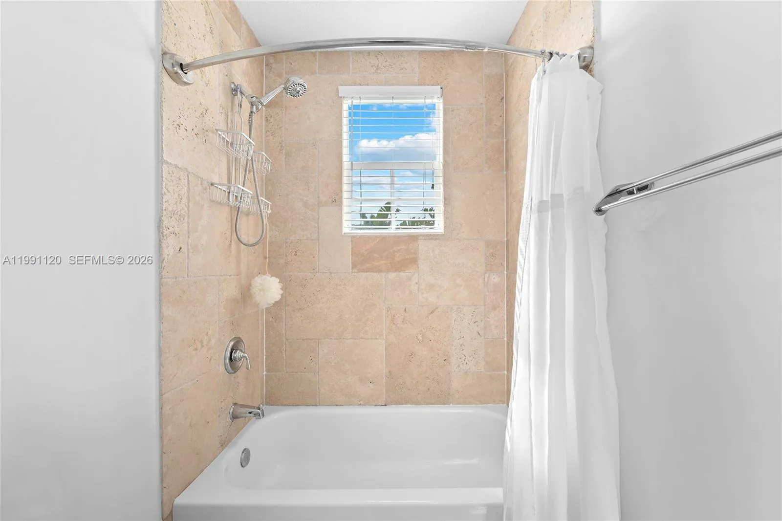 1117 Ne 18th Ave 2, Fort Lauderdale, Florida 33304, Fort Lauderdale, Florida 33304, 3 Bedrooms Bedrooms, ,3 BathroomsBathrooms,Residential,For Sale,1117 Ne 18th Ave 2, Fort Lauderdale, Florida 33304,A11991120