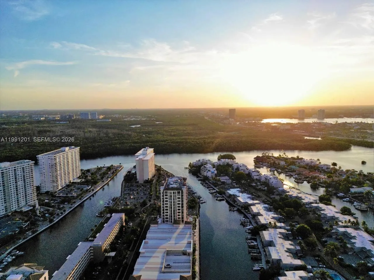 400 Kings Point Dr 1420, Sunny Isles Beach, Florid, Sunny Isles Beach, Florida 33160, 1 Bedroom Bedrooms, ,1 BathroomBathrooms,Residential Lease,For Rent,400 Kings Point Dr 1420, Sunny Isles Beach, Florid,A11991201
