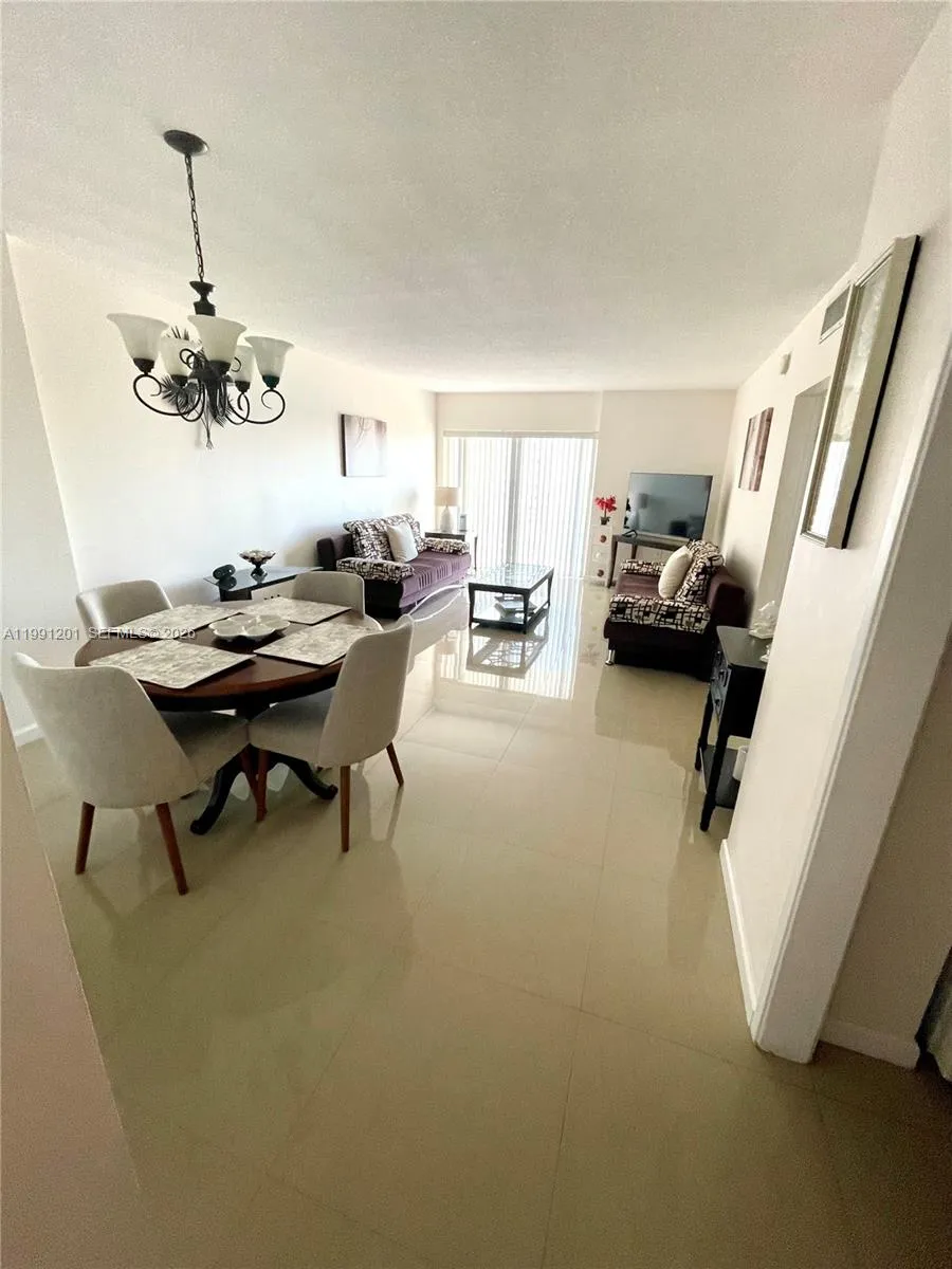 400 Kings Point Dr 1420, Sunny Isles Beach, Florid, Sunny Isles Beach, Florida 33160, 1 Bedroom Bedrooms, ,1 BathroomBathrooms,Residential Lease,For Rent,400 Kings Point Dr 1420, Sunny Isles Beach, Florid,A11991201