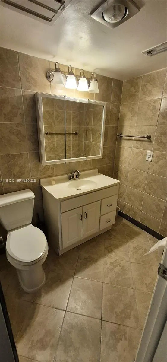 1051 Hillsboro Mile 507e, Hillsboro Beach, Florida, Hillsboro Beach, Florida 33062, 2 Bedrooms Bedrooms, ,2 BathroomsBathrooms,Residential Lease,For Rent,1051 Hillsboro Mile 507e, Hillsboro Beach, Florida,A11991212