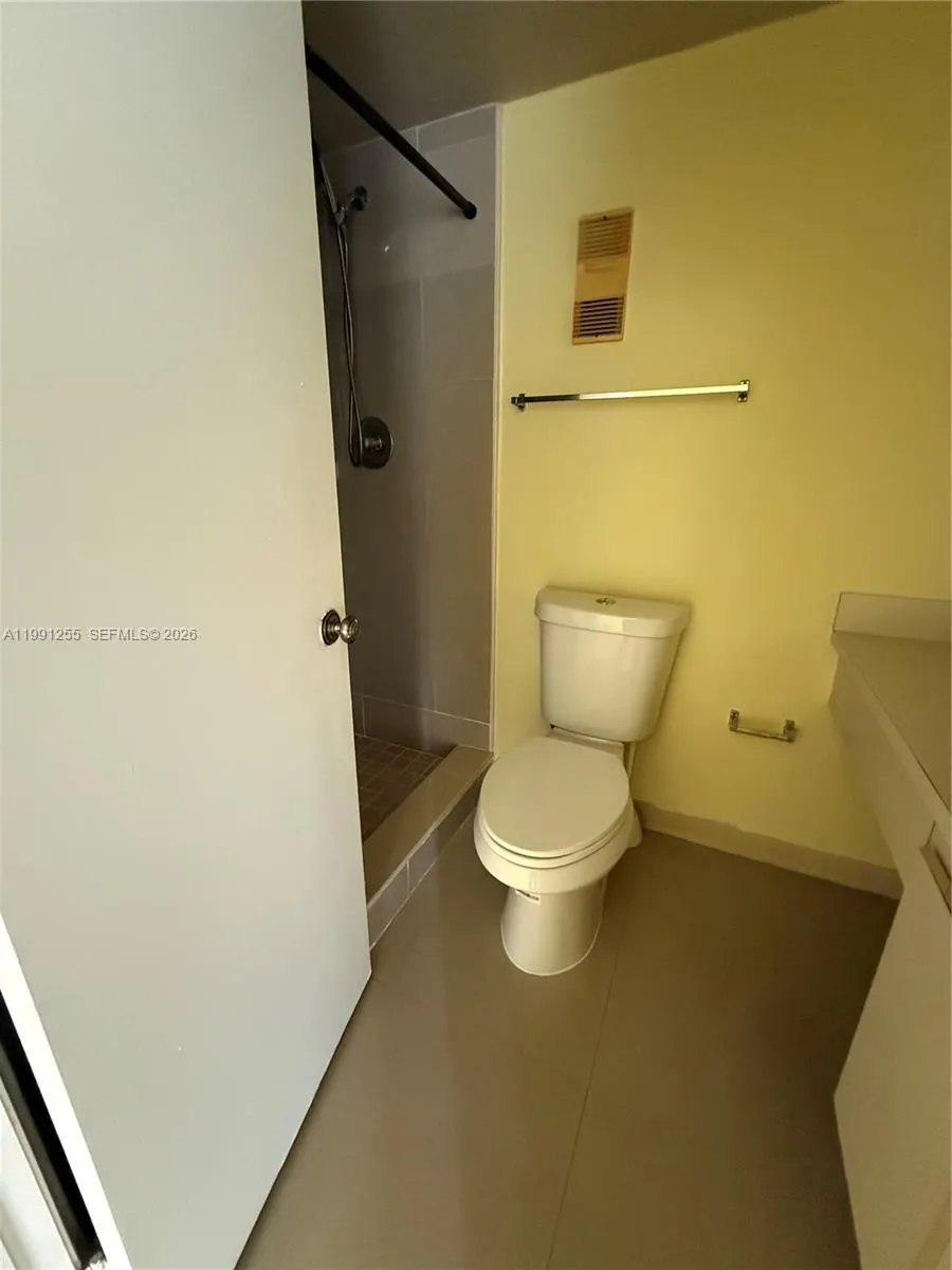 8740 N Sherman Cir 402, Miramar, Florida 33025, Miramar, Florida 33025, 2 Bedrooms Bedrooms, ,2 BathroomsBathrooms,Residential,For Sale,8740 N Sherman Cir 402, Miramar, Florida 33025,A11991255