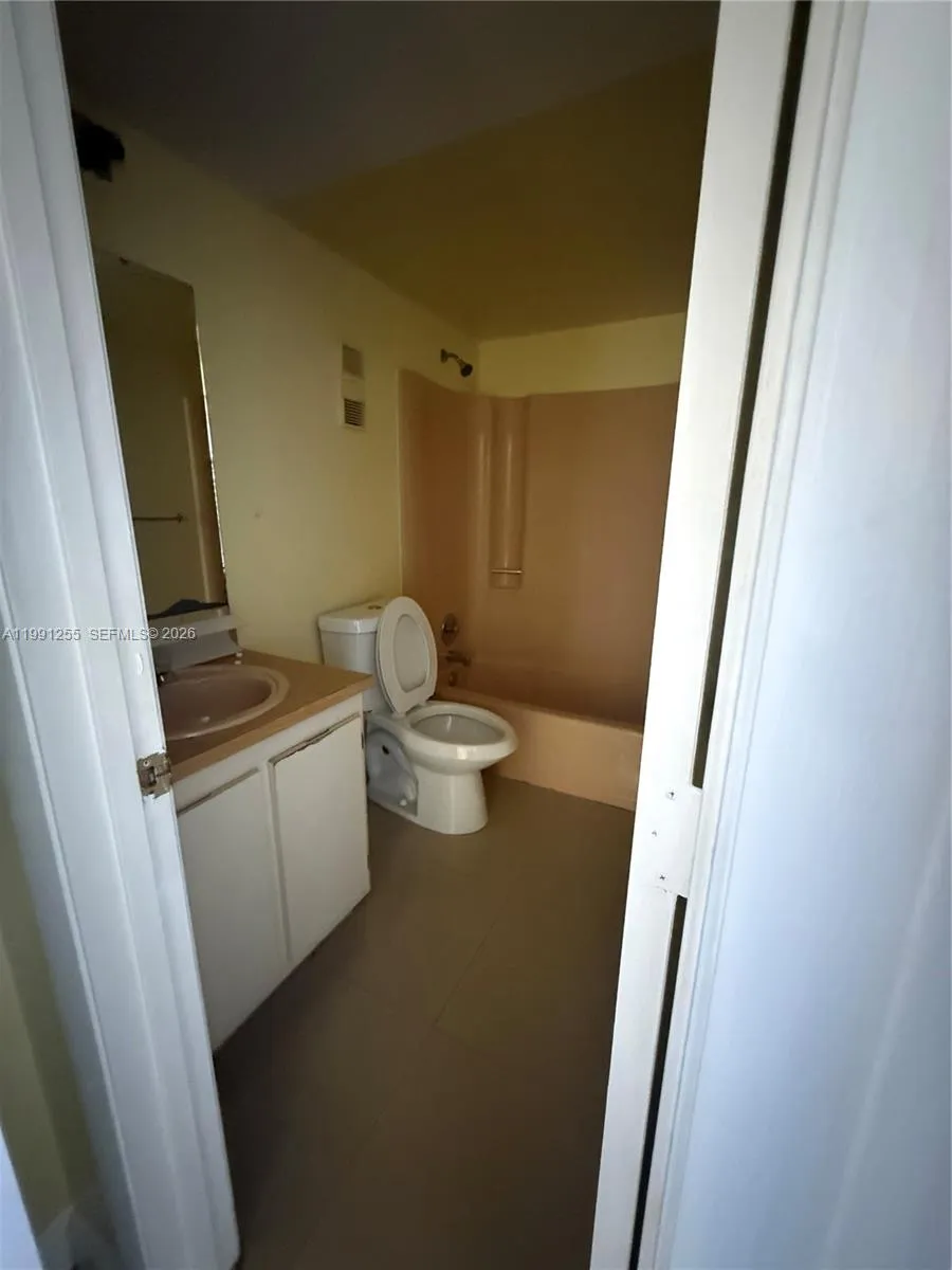 8740 N Sherman Cir 402, Miramar, Florida 33025, Miramar, Florida 33025, 2 Bedrooms Bedrooms, ,2 BathroomsBathrooms,Residential,For Sale,8740 N Sherman Cir 402, Miramar, Florida 33025,A11991255