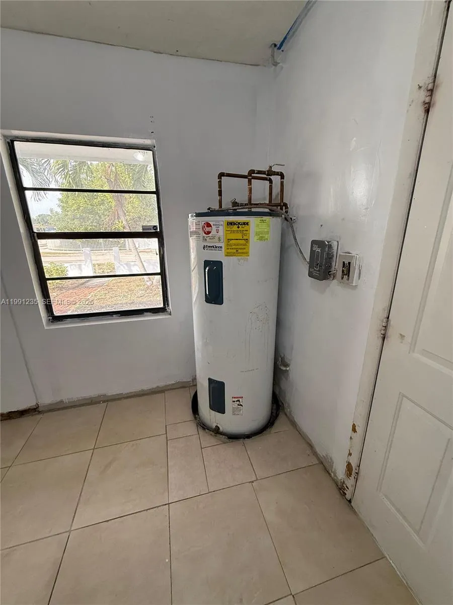 20001 Nw 43rd Pl, Miami Gardens, Florida 33055, Miami Gardens, Florida 33055, ,Residential Income,For Sale,20001 Nw 43rd Pl, Miami Gardens, Florida 33055,A11991235