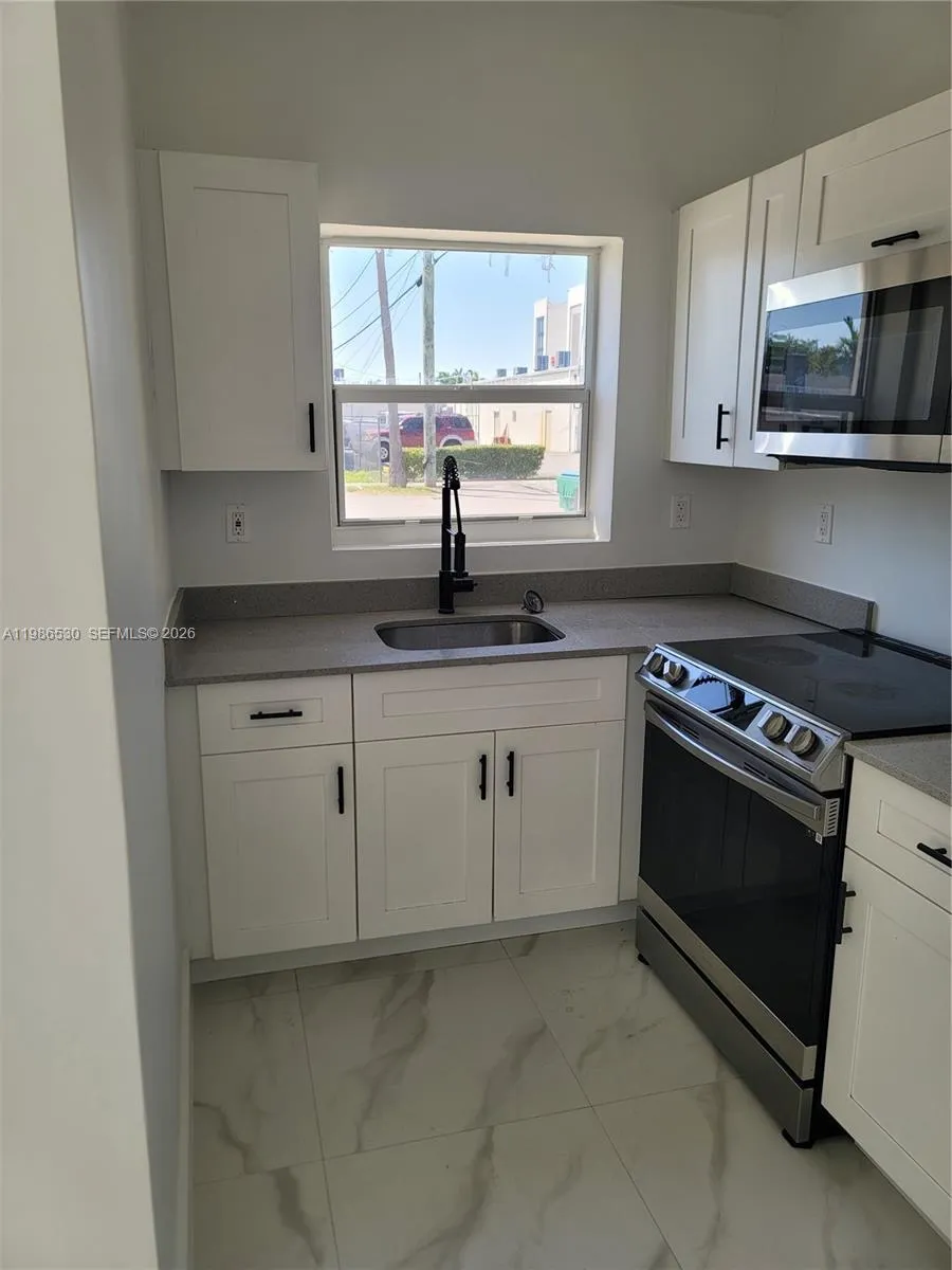 1975 Nw 24th Ct, Miami, Florida 33125, Miami, Florida 33125, ,Residential Income,For Sale,1975 Nw 24th Ct, Miami, Florida 33125,A11986530