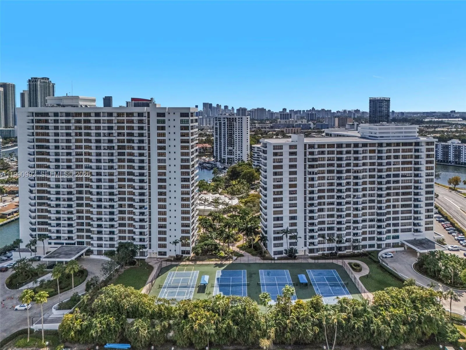 2500 Parkview Dr 1909, Hallandale Beach, Florida 3, Hallandale Beach, Florida 33009, 1 Bedroom Bedrooms, ,1 BathroomBathrooms,Residential Lease,For Rent,2500 Parkview Dr 1909, Hallandale Beach, Florida 3,A11990993