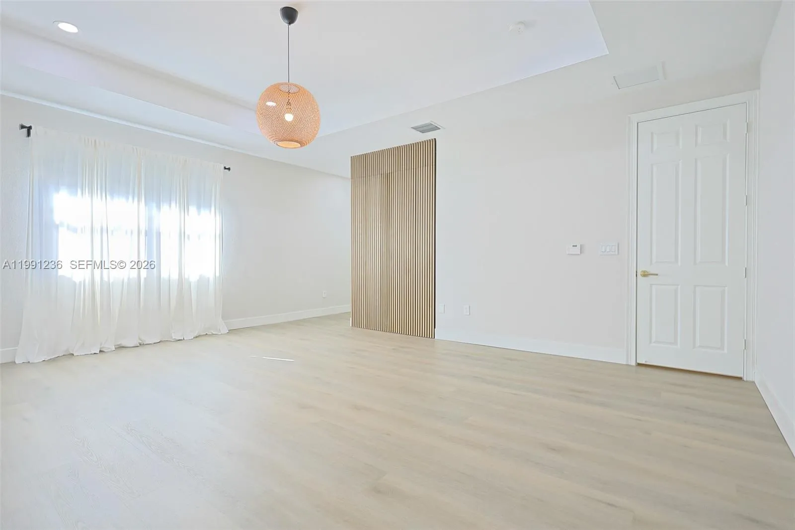 8800 Nw 98th Ct, Doral, Florida 33178, Doral, Florida 33178, 5 Bedrooms Bedrooms, ,4 BathroomsBathrooms,Residential Lease,For Rent,8800 Nw 98th Ct, Doral, Florida 33178,A11991236