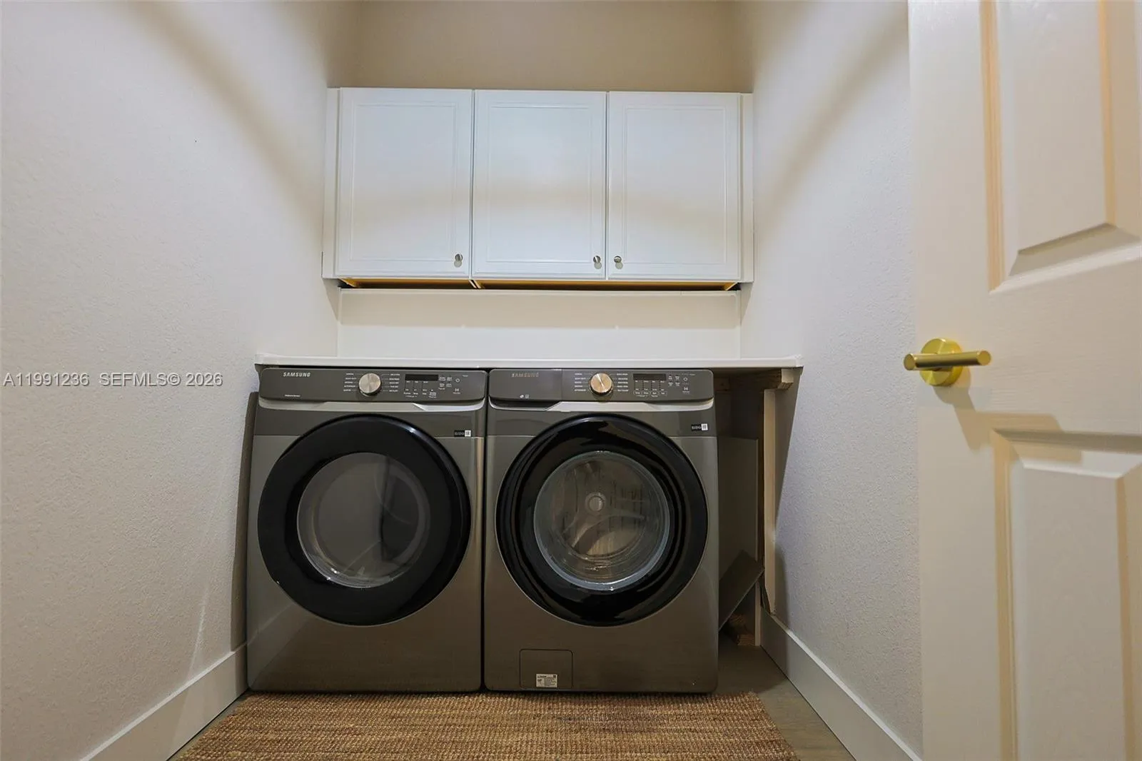 8800 Nw 98th Ct, Doral, Florida 33178, Doral, Florida 33178, 5 Bedrooms Bedrooms, ,4 BathroomsBathrooms,Residential Lease,For Rent,8800 Nw 98th Ct, Doral, Florida 33178,A11991236