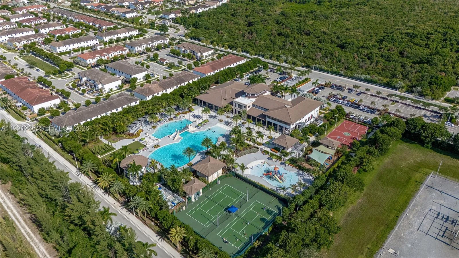 8800 Nw 98th Ct, Doral, Florida 33178, Doral, Florida 33178, 5 Bedrooms Bedrooms, ,4 BathroomsBathrooms,Residential Lease,For Rent,8800 Nw 98th Ct, Doral, Florida 33178,A11991236