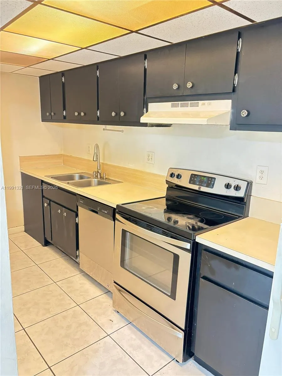 4270 Nw 79th Ave 2d, Doral, Florida 33166, Doral, Florida 33166, 2 Bedrooms Bedrooms, ,2 BathroomsBathrooms,Residential Lease,For Rent,4270 Nw 79th Ave 2d, Doral, Florida 33166,A11991321 4270 Nw 79th Ave 2d, Doral, Florida 33166, Doral, Florida 33166, 2 Bedrooms Bedrooms, ,2 BathroomsBathrooms,Residential Lease,For Rent,4270 Nw 79th Ave 2d, Doral, Florida 33166,A11991321