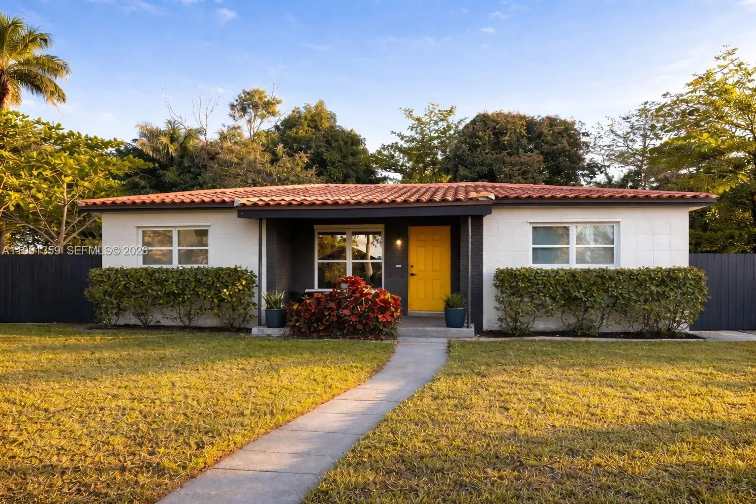 450 Ne 155th Ter, Miami, Florida 33162, Miami, Florida 33162, 3 Bedrooms Bedrooms, ,2 BathroomsBathrooms,Residential,For Sale,450 Ne 155th Ter, Miami, Florida 33162,A11991359