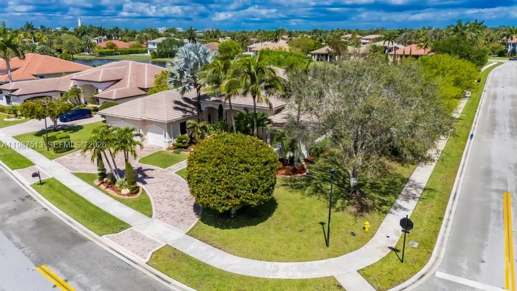 15127 Sw 40th St, Davie, Florida 33331, Davie, Florida 33331, 6 Bedrooms Bedrooms, ,5 BathroomsBathrooms,Residential,For Sale,15127 Sw 40th St, Davie, Florida 33331,A11987513