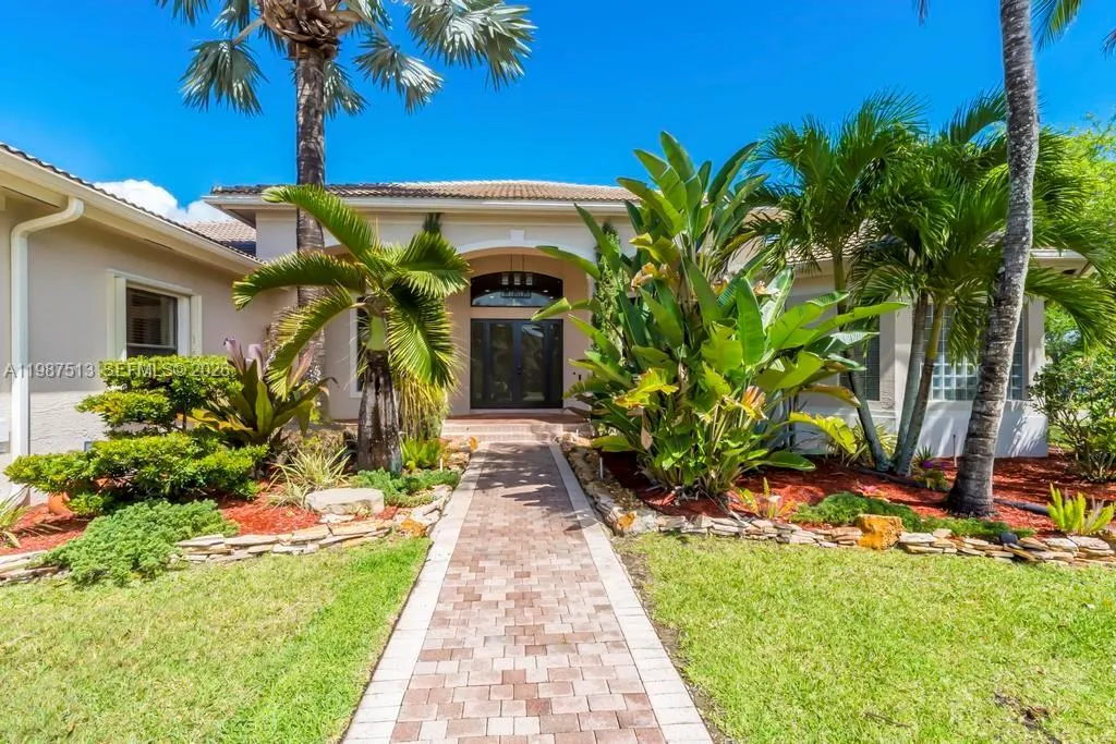 15127 Sw 40th St, Davie, Florida 33331, Davie, Florida 33331, 6 Bedrooms Bedrooms, ,5 BathroomsBathrooms,Residential,For Sale,15127 Sw 40th St, Davie, Florida 33331,A11987513