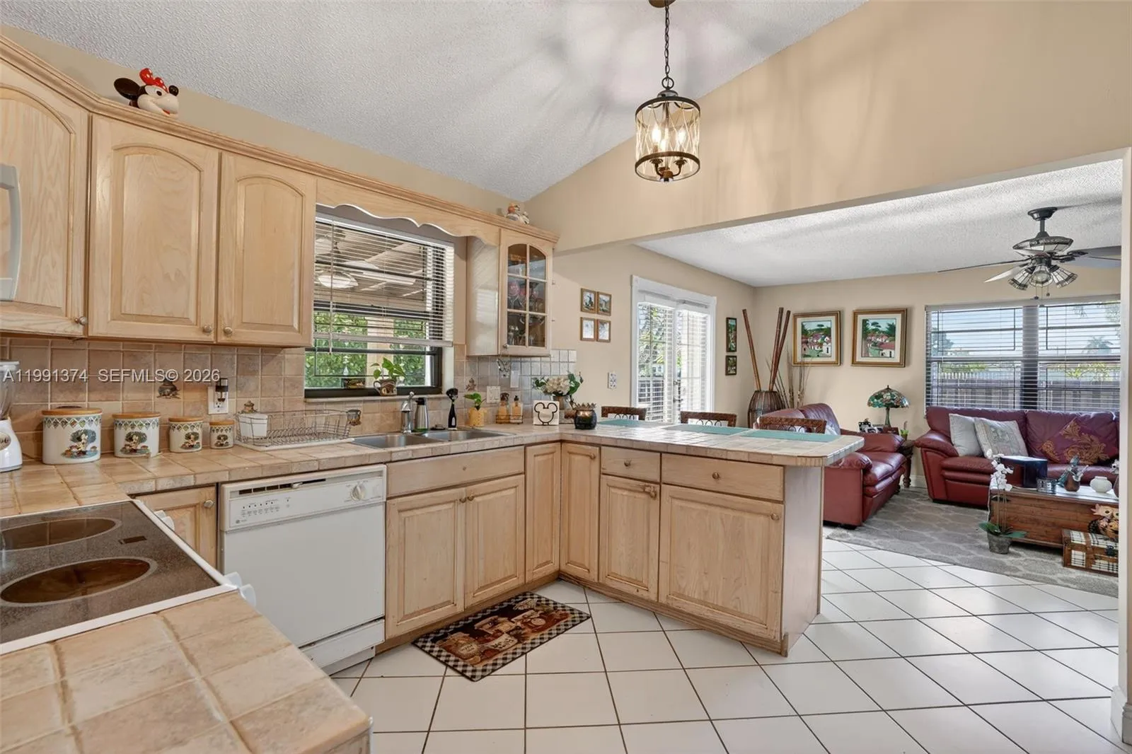 3381 Sw 140th Ave, Miami, Florida 33175, Miami, Florida 33175, 3 Bedrooms Bedrooms, ,2 BathroomsBathrooms,Residential,For Sale,3381 Sw 140th Ave, Miami, Florida 33175,A11991374
