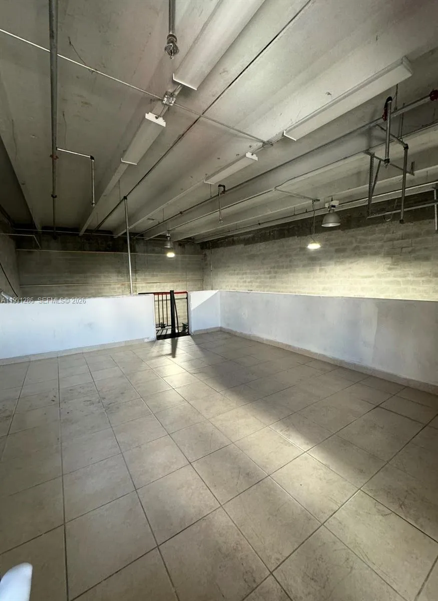 2365 Nw 70th Ave 7, Miami, Florida 33122, Miami, Florida 33122, ,Commercial Lease,For Rent,2365 Nw 70th Ave 7, Miami, Florida 33122,A11991286