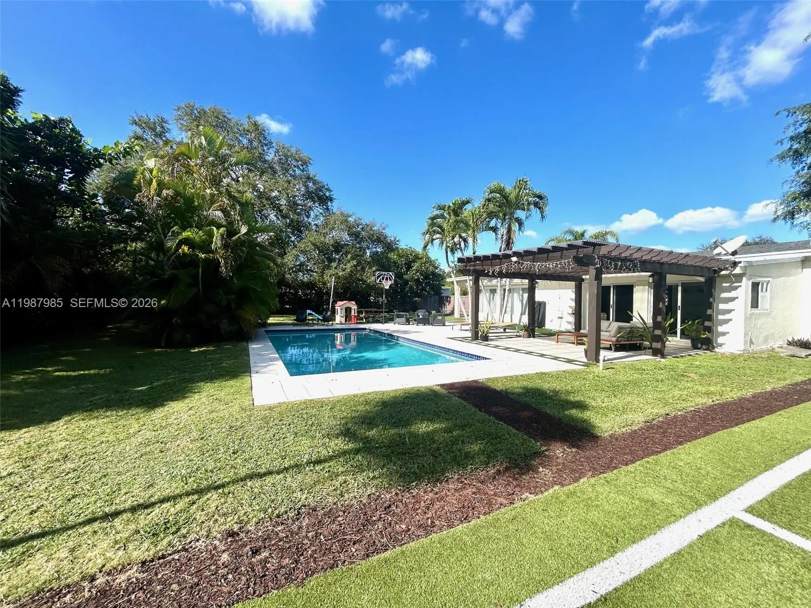 7800 Sw 96th St, Miami, Florida 33156, Miami, Florida 33156, 4 Bedrooms Bedrooms, ,2 BathroomsBathrooms,Residential,For Sale,7800 Sw 96th St, Miami, Florida 33156,A11987985