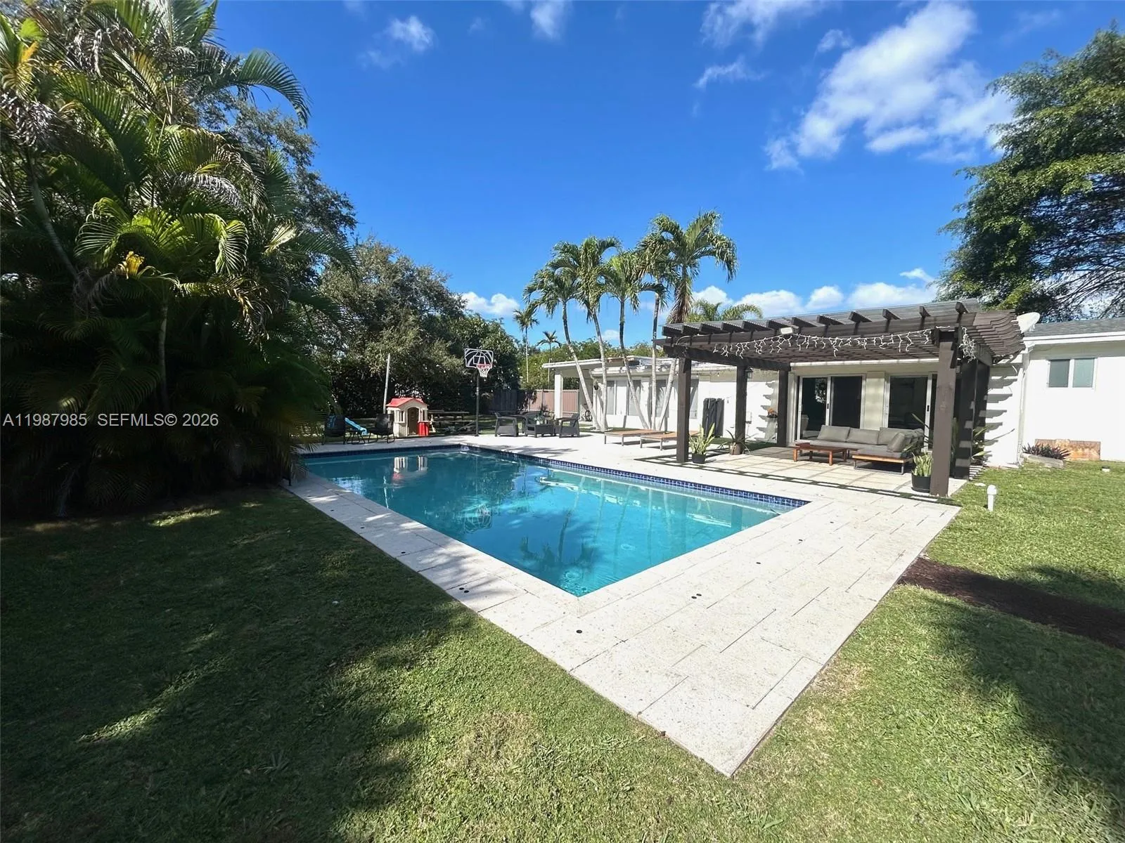 7800 Sw 96th St, Miami, Florida 33156, Miami, Florida 33156, 4 Bedrooms Bedrooms, ,2 BathroomsBathrooms,Residential,For Sale,7800 Sw 96th St, Miami, Florida 33156,A11987985