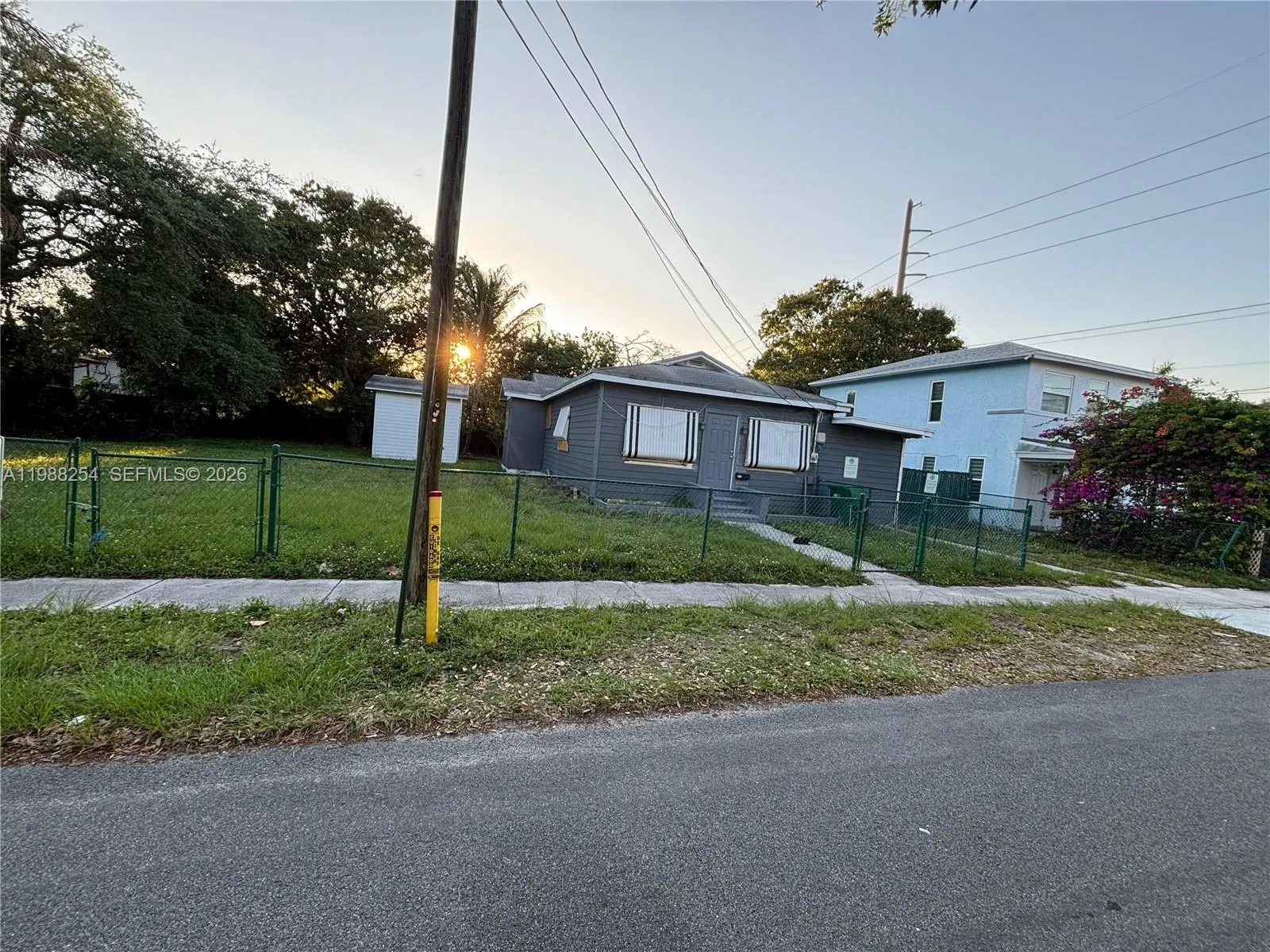 214 Sw 1st Ave, Dania Beach, Florida 33004, Dania Beach, Florida 33004, 3 Bedrooms Bedrooms, ,2 BathroomsBathrooms,Residential,For Sale,214 Sw 1st Ave, Dania Beach, Florida 33004,A11988254