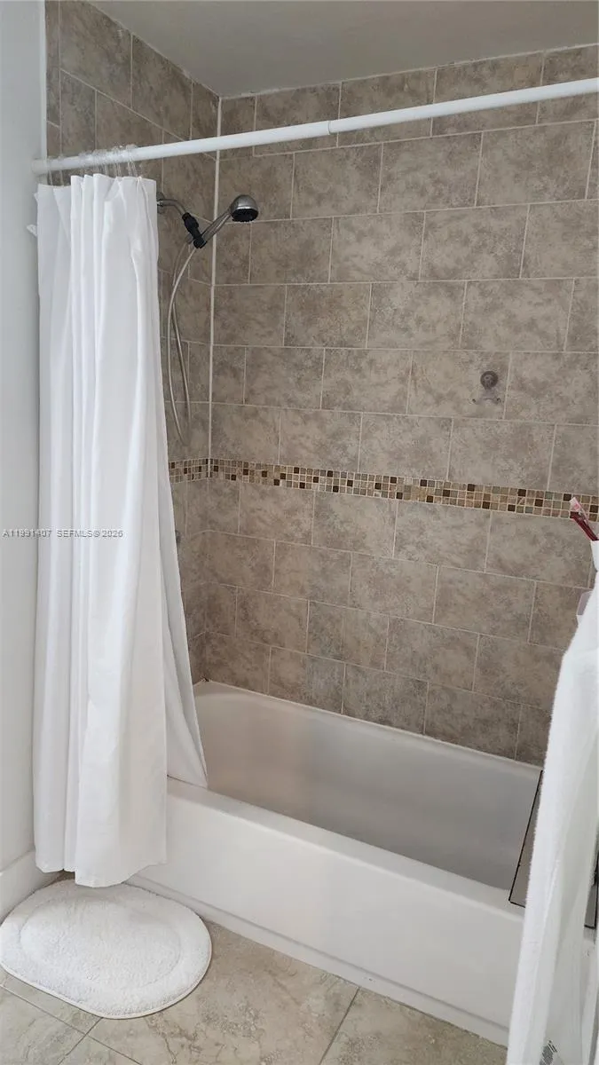 6231 Sw 116th Pl C, Miami, Florida 33173, Miami, Florida 33173, 3 Bedrooms Bedrooms, ,2 BathroomsBathrooms,Residential,For Sale,6231 Sw 116th Pl C, Miami, Florida 33173,A11991407