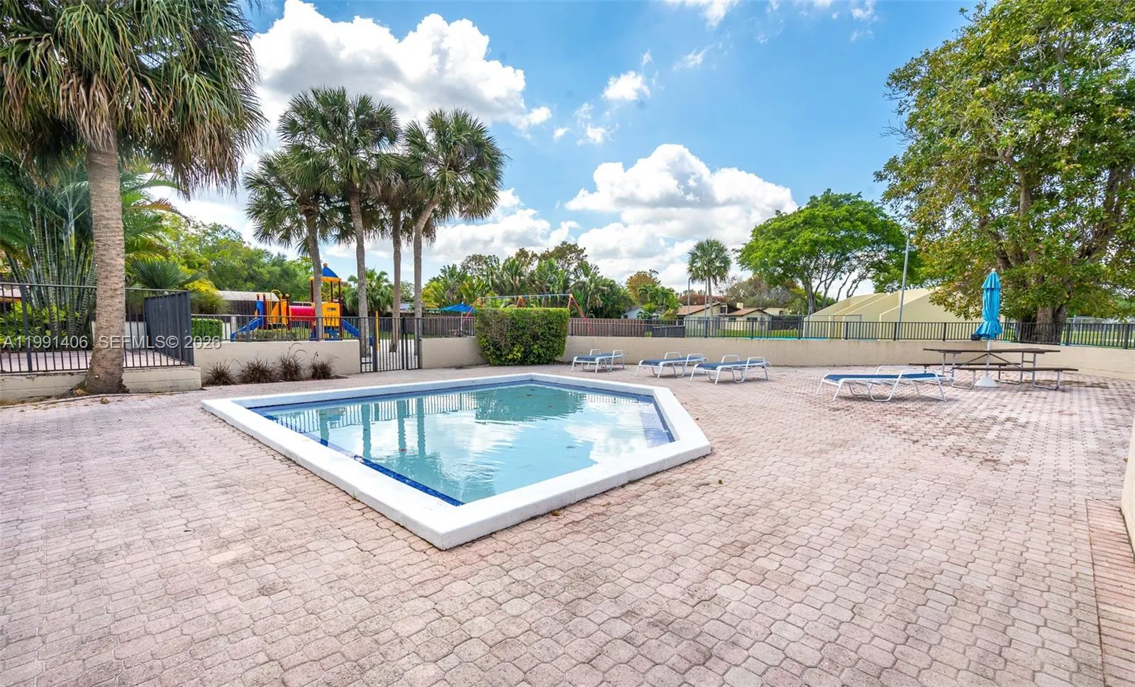 13560 Sw 108th St Cir N, Miami, Florida 33186, Miami, Florida 33186, 4 Bedrooms Bedrooms, ,2 BathroomsBathrooms,Residential,For Sale,13560 Sw 108th St Cir N, Miami, Florida 33186,A11991406