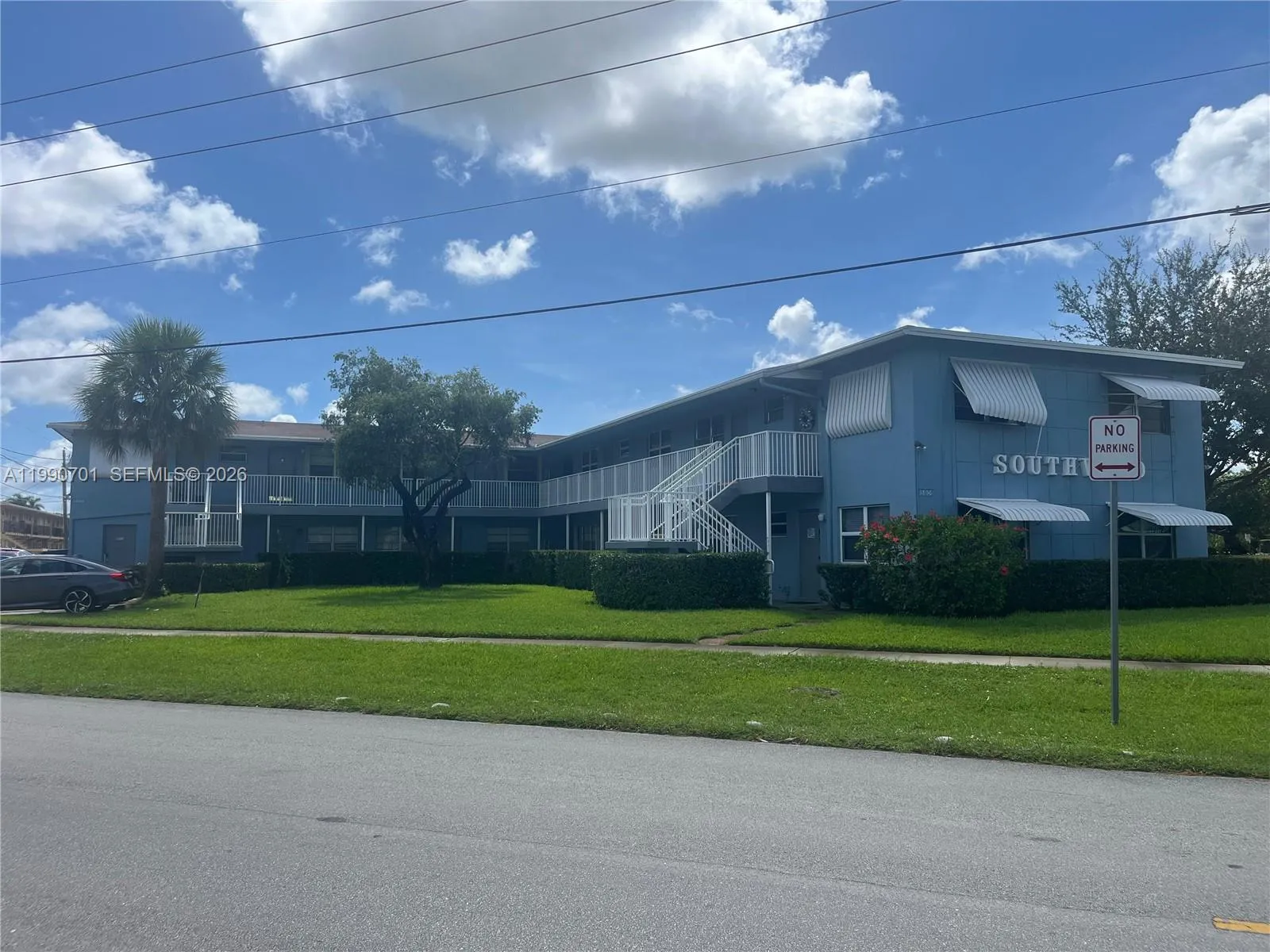 3856 S Cir Dr 6, Hollywood, Florida 33021, Hollywood, Florida 33021, 2 Bedrooms Bedrooms, ,2 BathroomsBathrooms,Residential,For Sale,3856 S Cir Dr 6, Hollywood, Florida 33021,A11990701